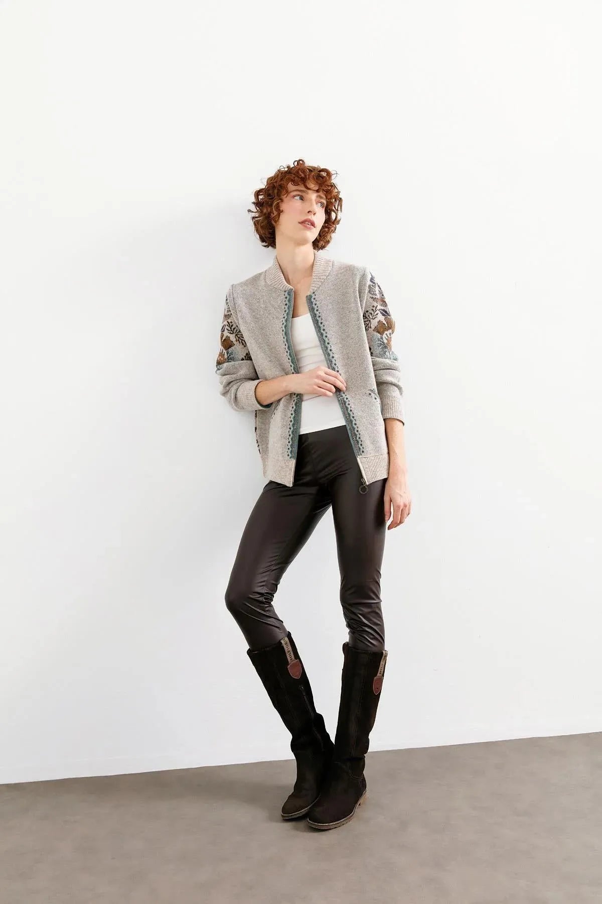 Wool Jacket with Floral Pattern on the Back and Sleeves of the Grandad Collar 