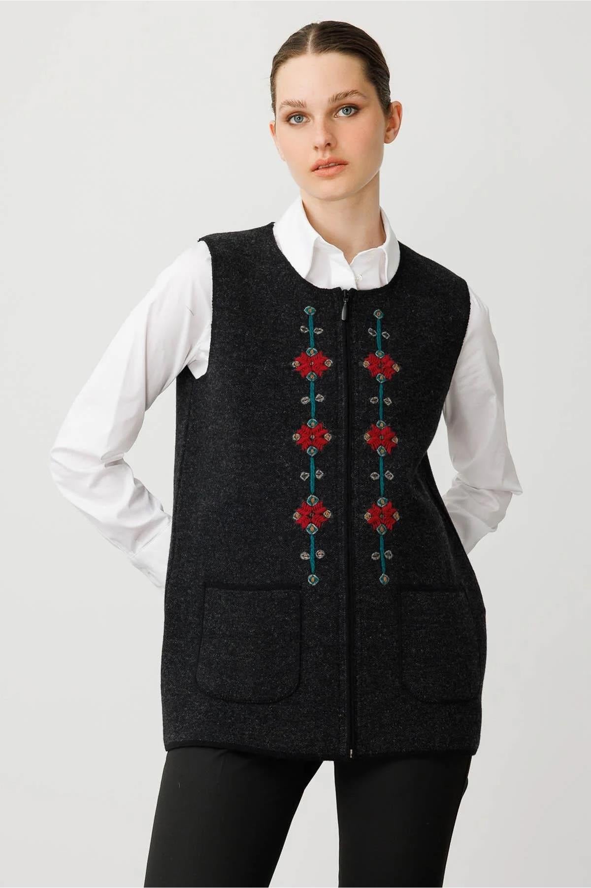 Crew Neck Embroidered Front Zippered Vest 