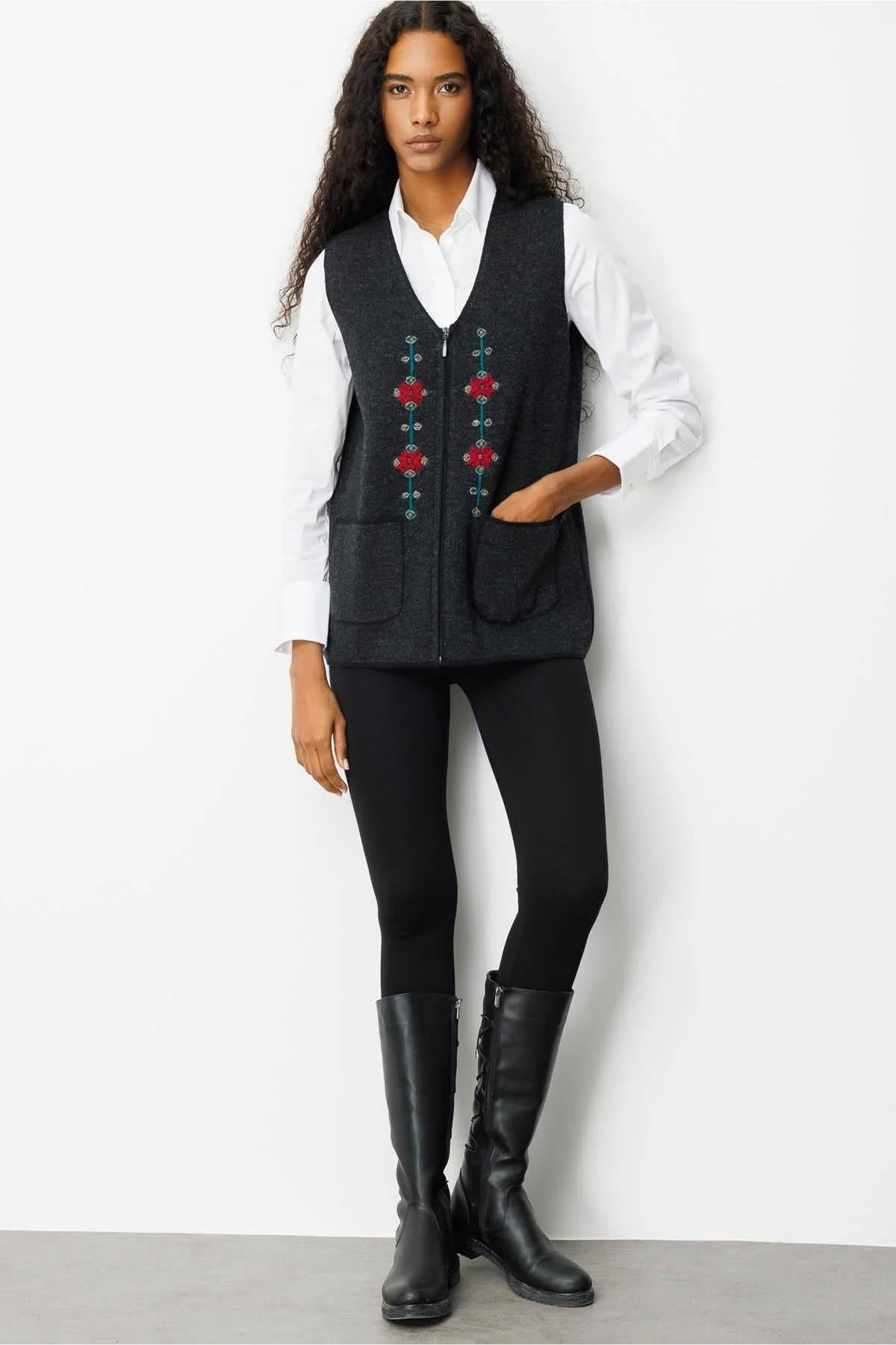 V-Neck Embroidered Zippered Short Vest 