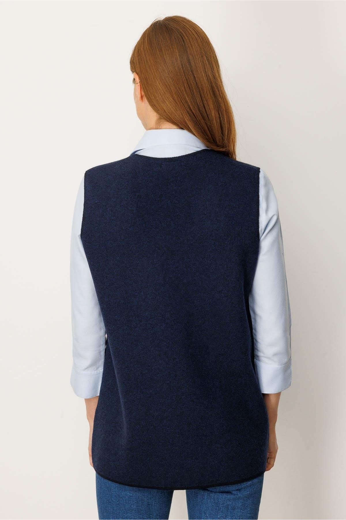 V-Neck Embroidered Zippered Short Vest 