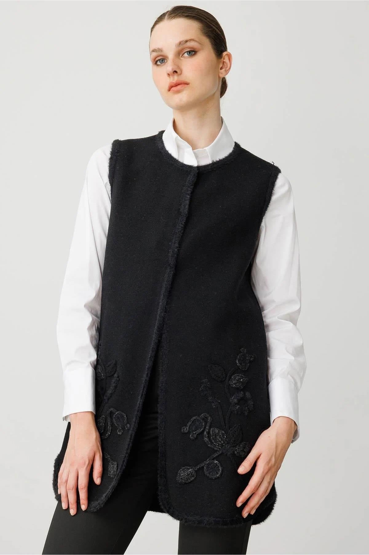 Crew Neck Floral Long Vest 