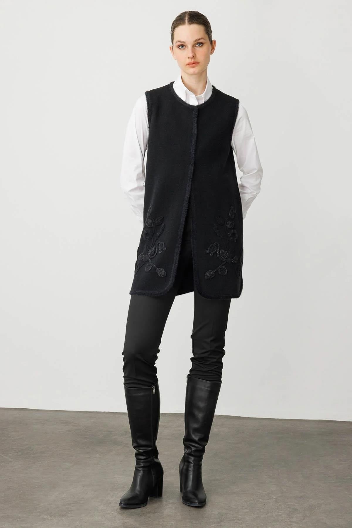 Crew Neck Floral Long Vest 