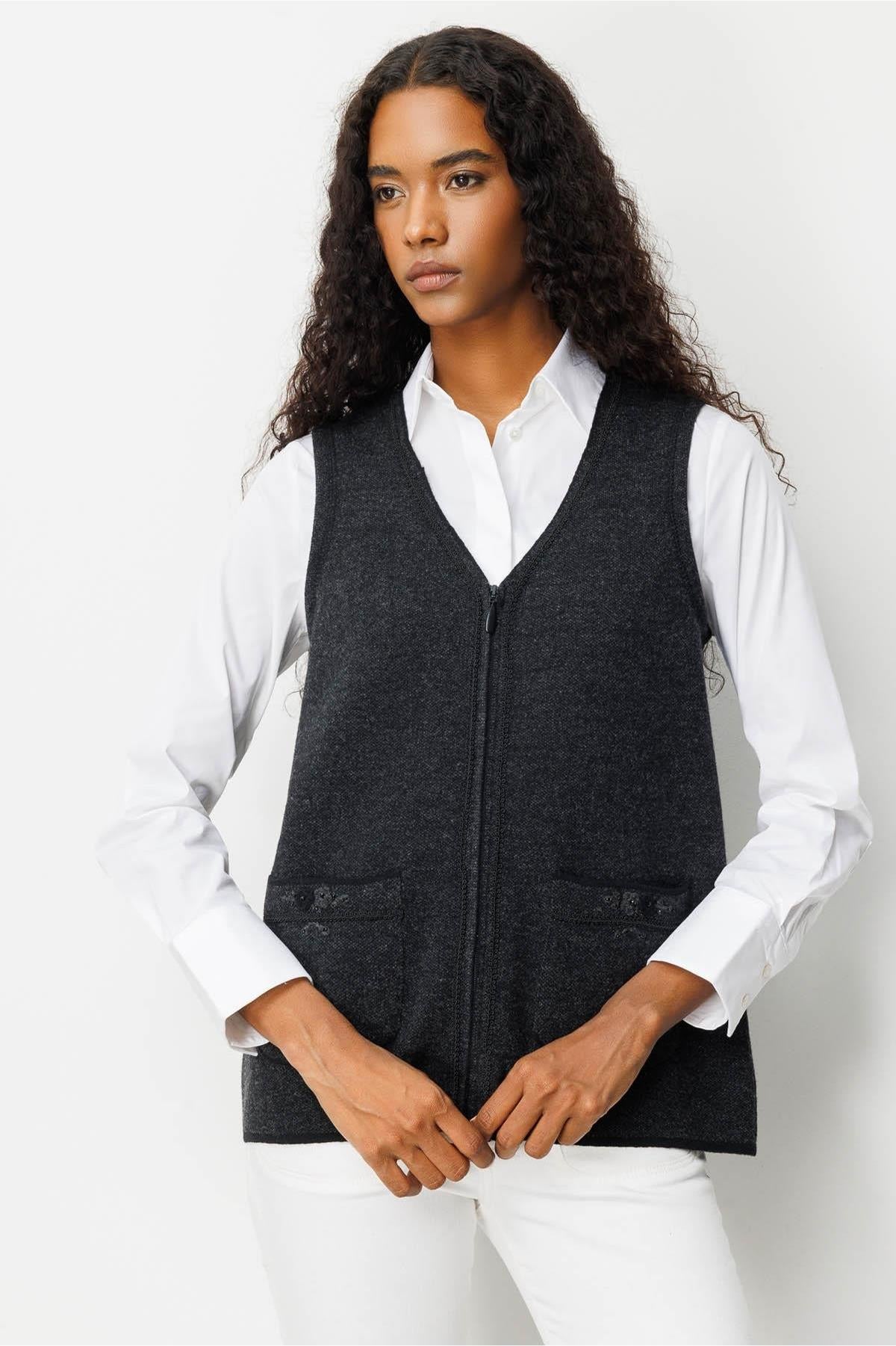 V-Neck Pocket Embroidered Zippered Vest
