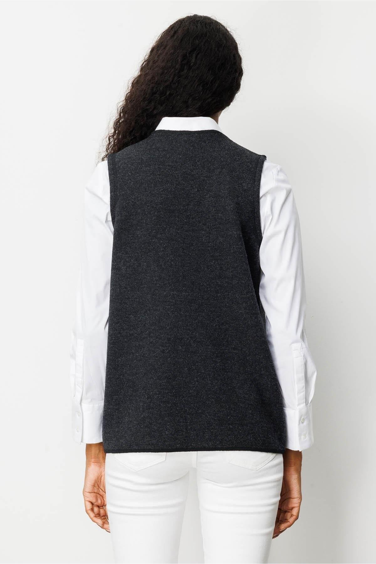 V-Neck Pocket Embroidered Zippered Vest