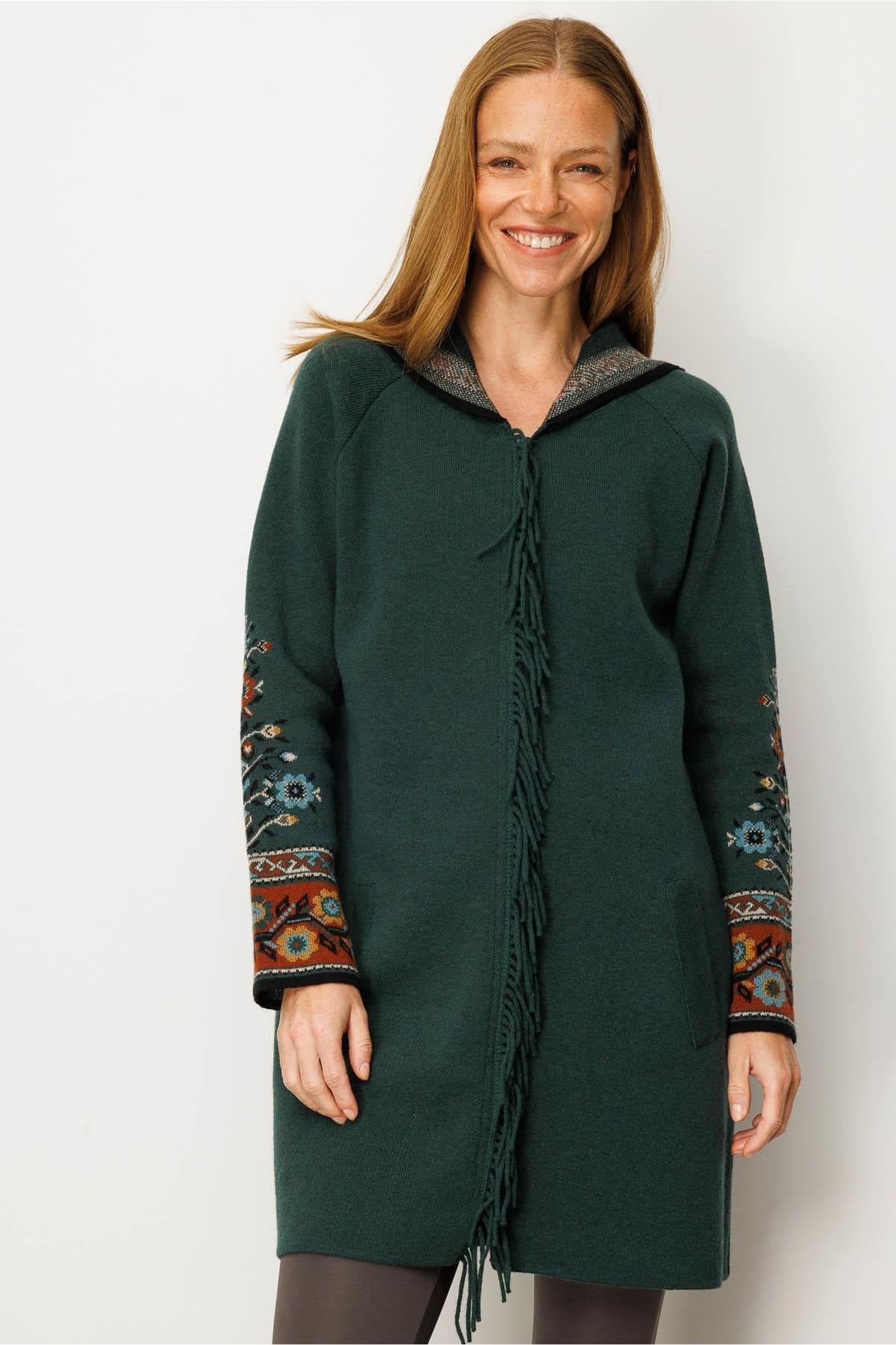 Kapüşonlu Kilim Jakarlı Püsküllü Hırka