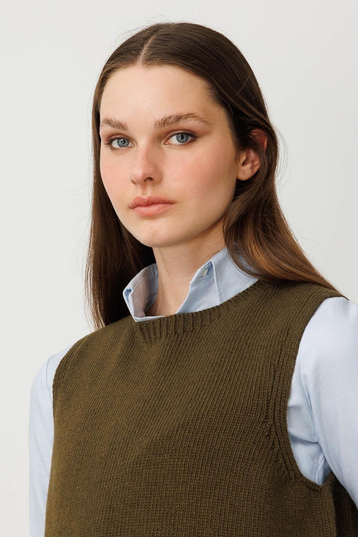 Crew Neck Floral Embroidered Sweater with Pocket 