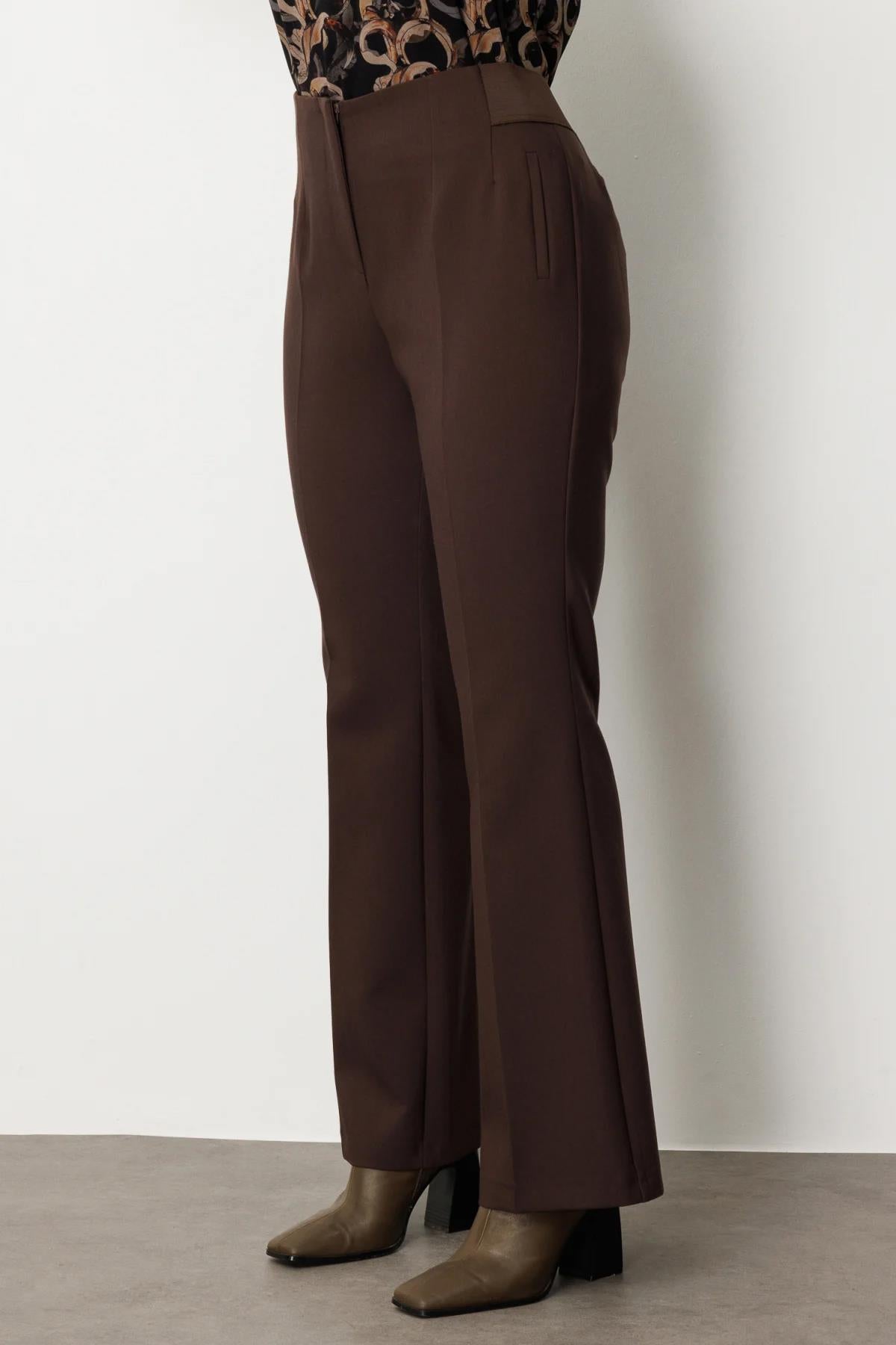 Beli Kalın Lastikli Büyük Beden Pantolon