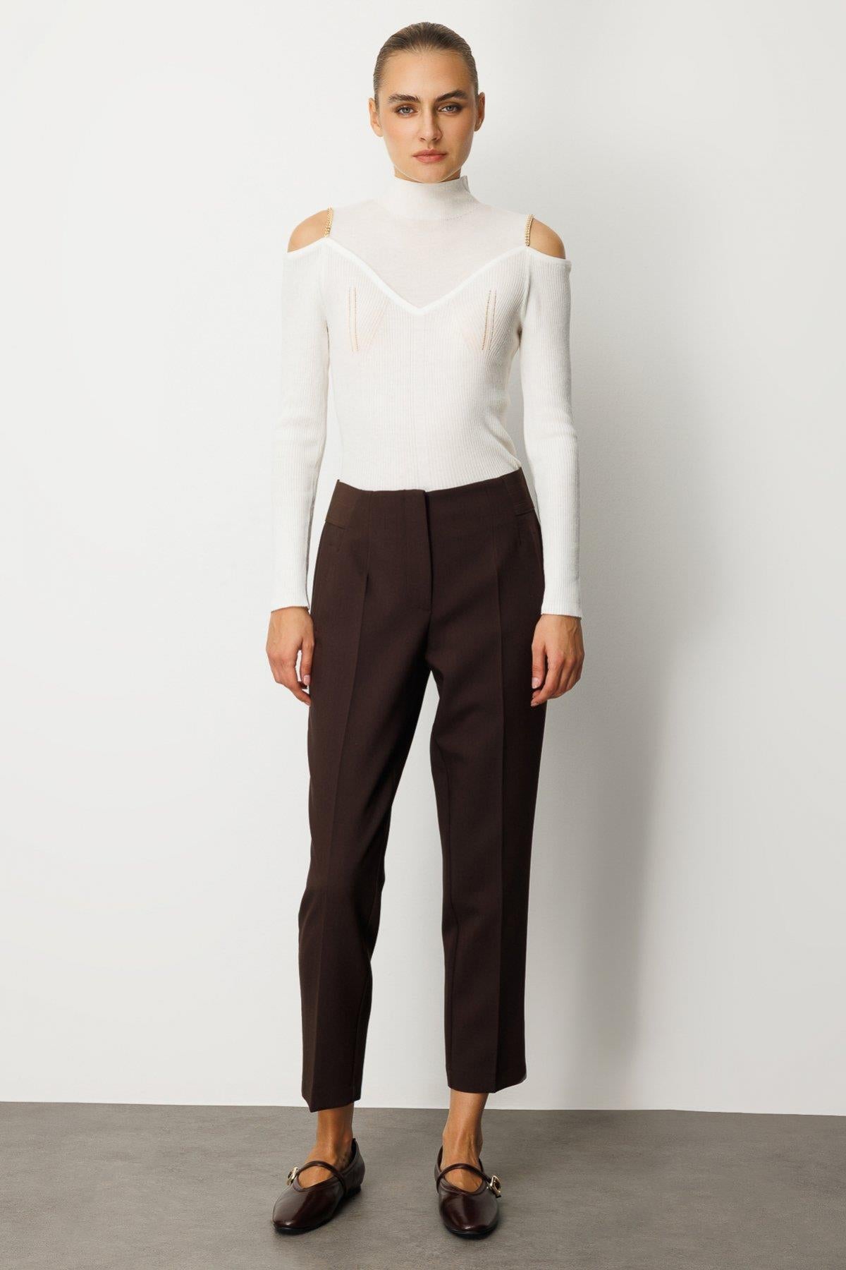 Beli Kalın Lastikli Dar Paça Pantolon