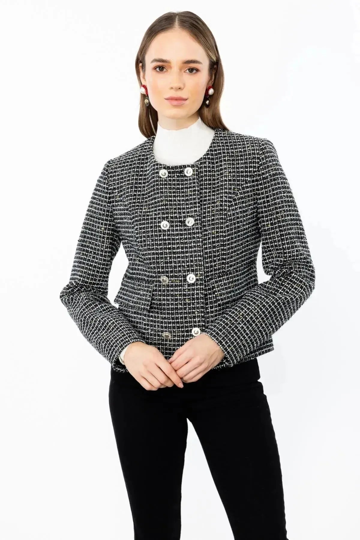 Self-Patterned Buttoned Jacket