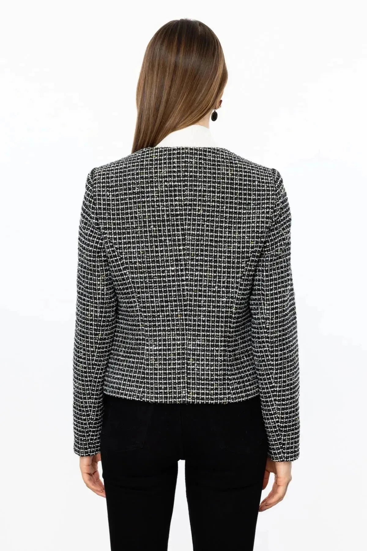 Self-Patterned Buttoned Jacket