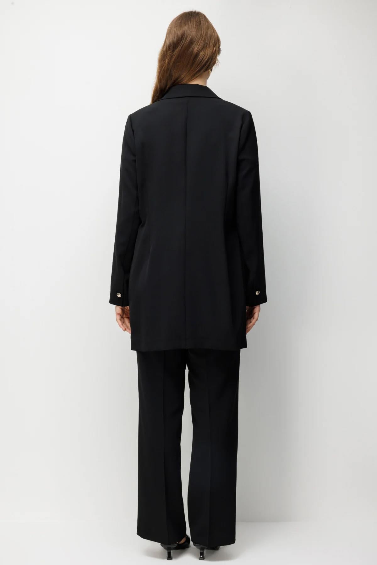 Metal Aksesuarlı Tek Düğme Büyük Beden Ceket