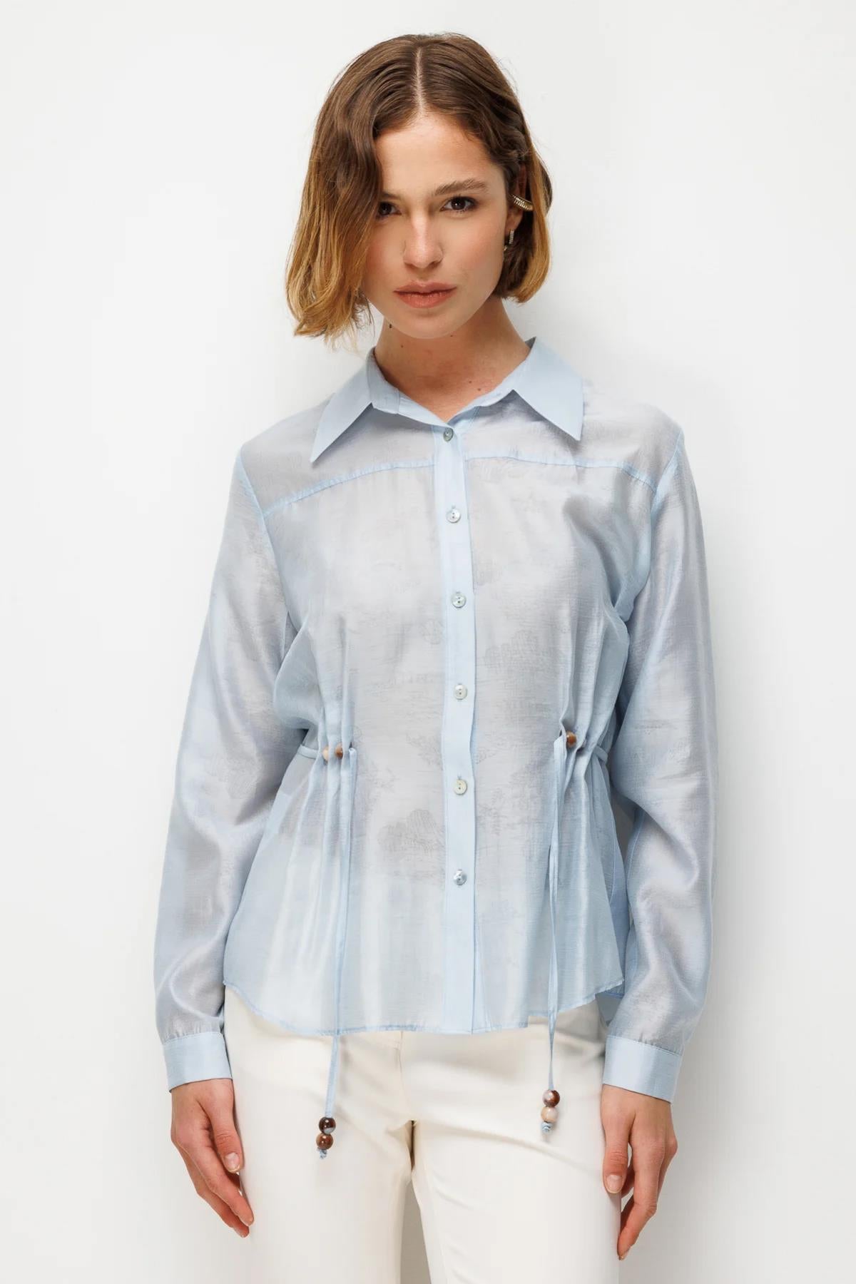 Bel Büzgü Detaylı Kendinden Desenli Gömlek