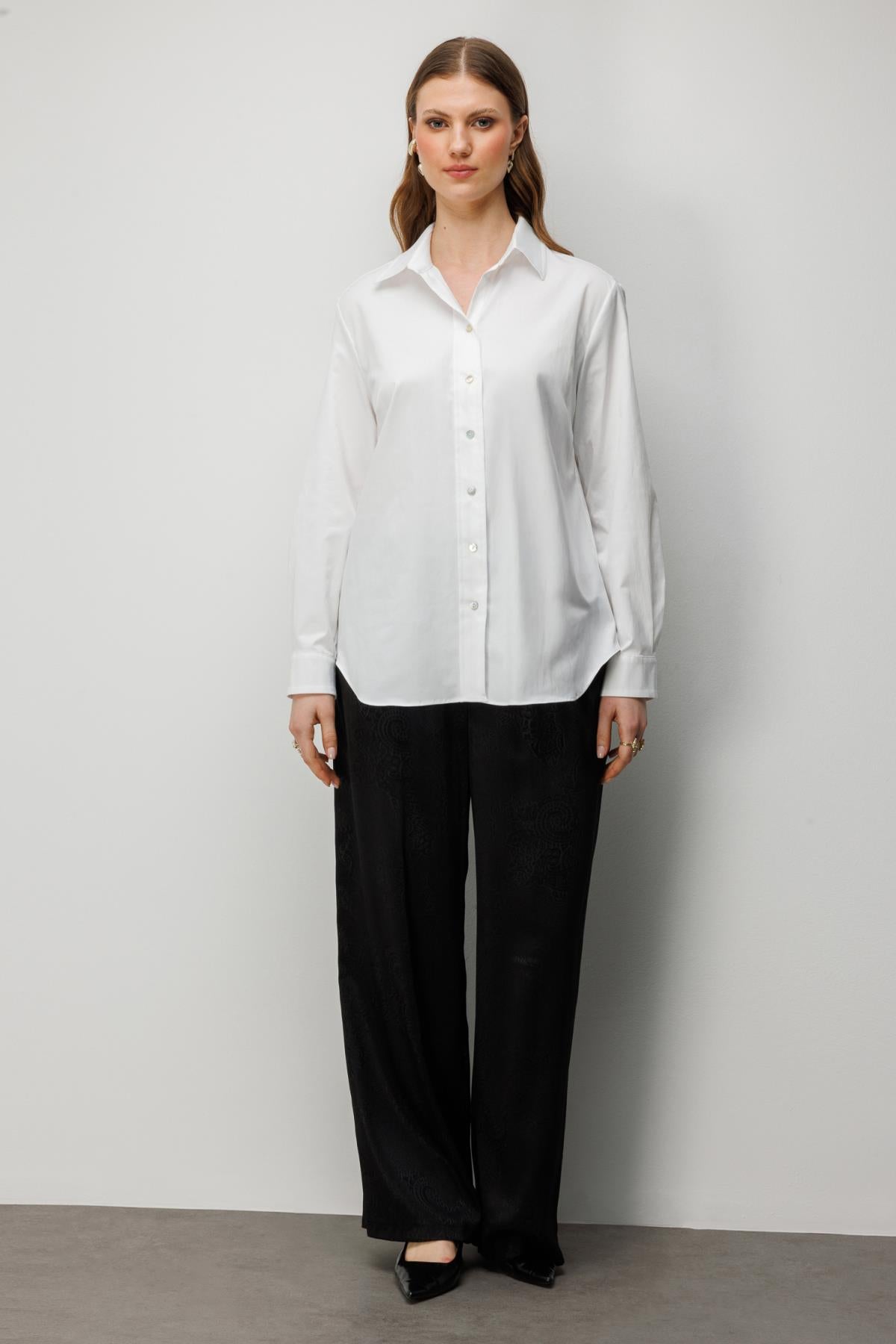 Klasik Kesim Uzun Kollu Büyük Beden Gömlek