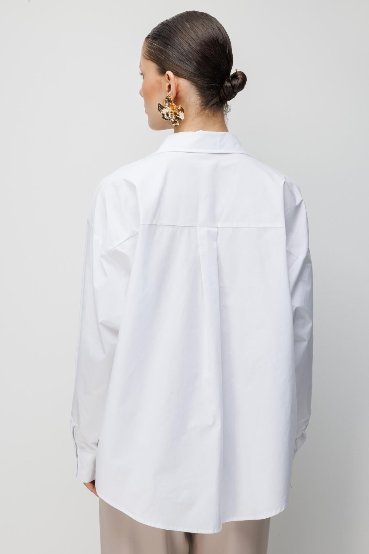 Boncuklu Çiçek İşlemeli Gömlek