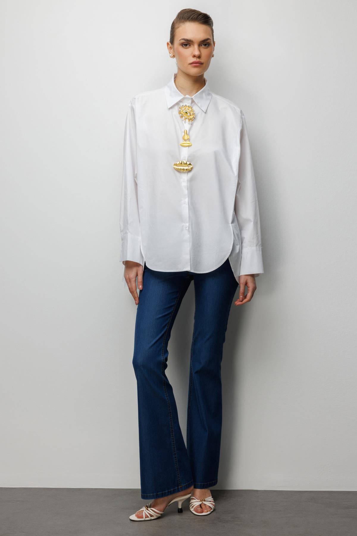 Metal Broşlu Oversize Gömlek