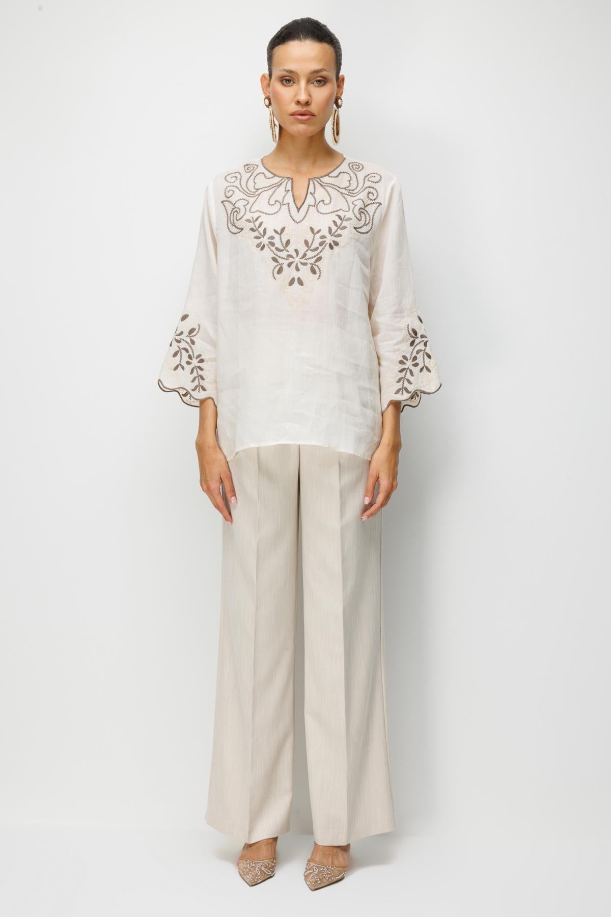 Hakim Yaka Nakışlı Keten Bluz