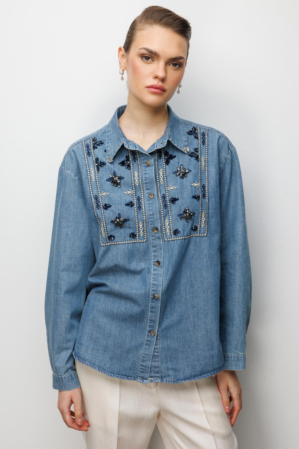 Taşlı Desen İşlemeli Pamuklu Gömlek