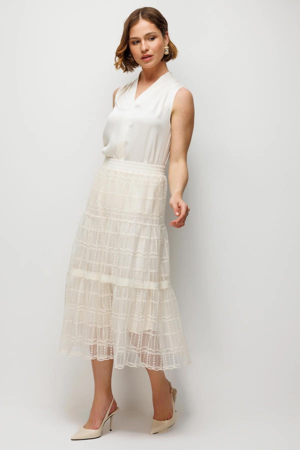 Beli Lastikli İşlemeli Midi Etek