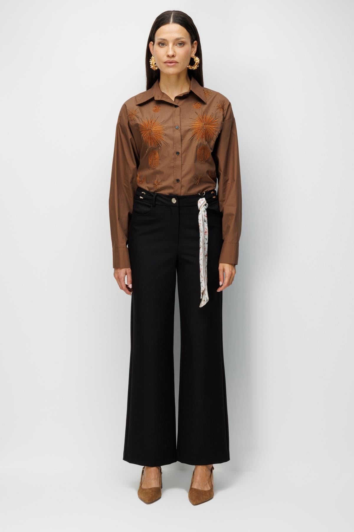 Beli Metal Aksesuarlı Bol Paça Pantolon