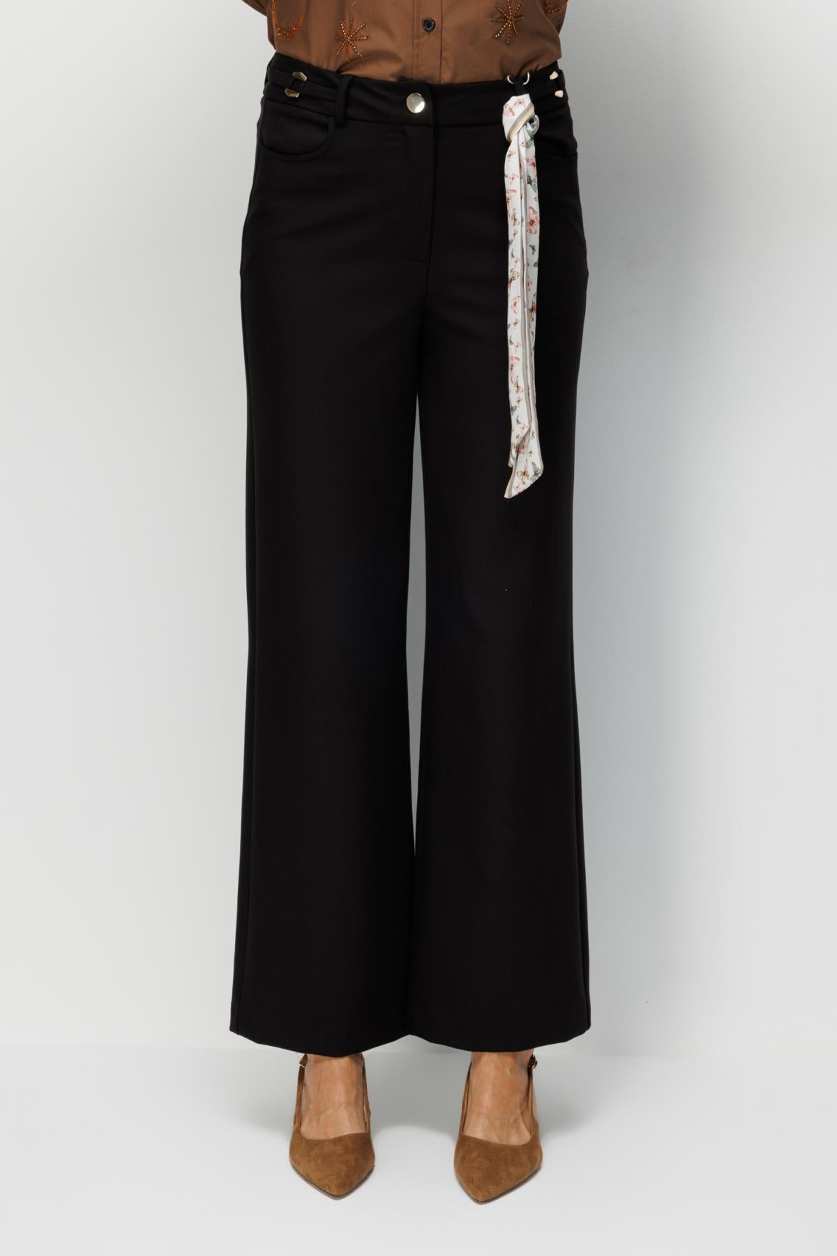 Beli Metal Aksesuarlı Bol Paça Pantolon