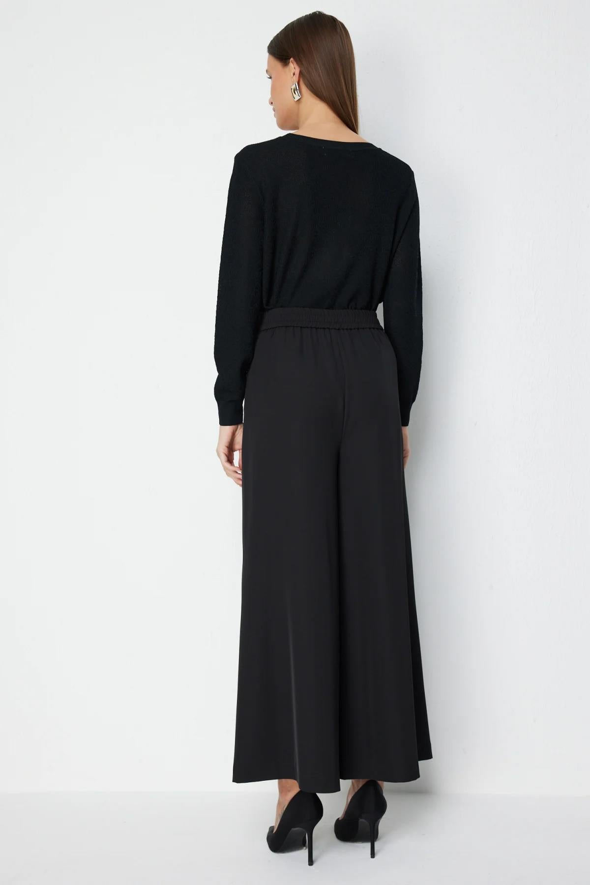 Metal Buckle Skirted Trousers