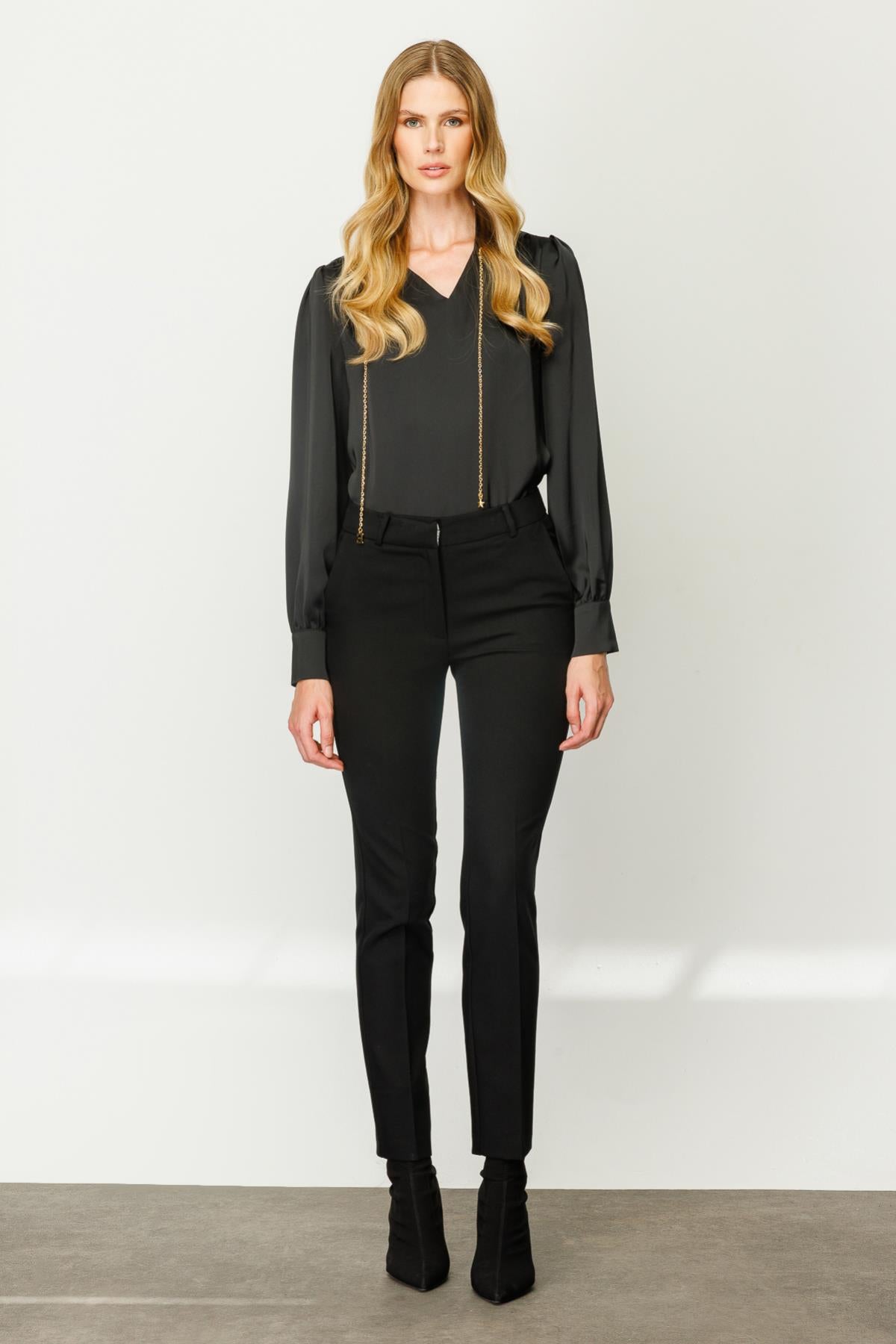 Women's Skinny Leg Trousers with Pockets