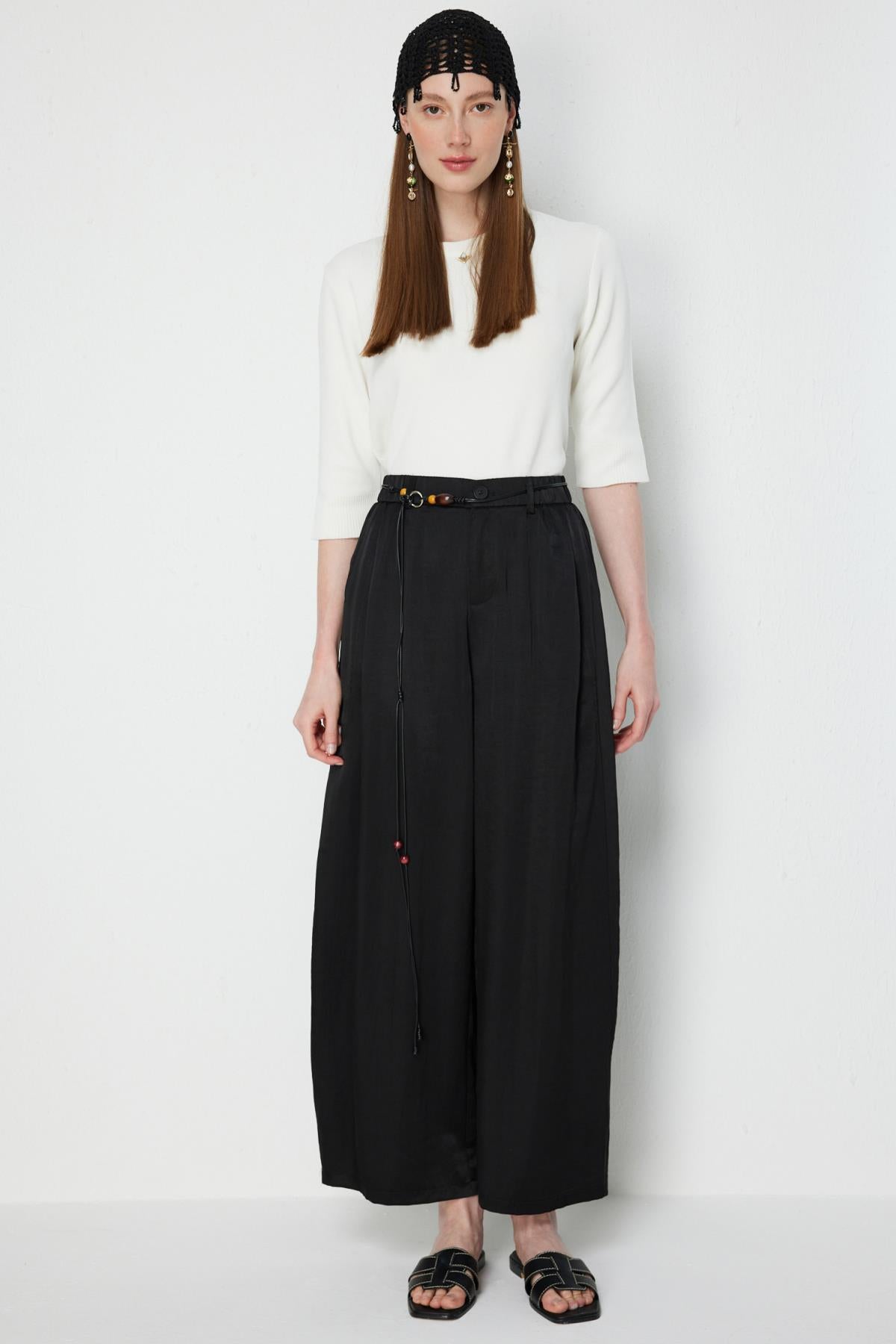 İp Kemerli Saten Pantolon