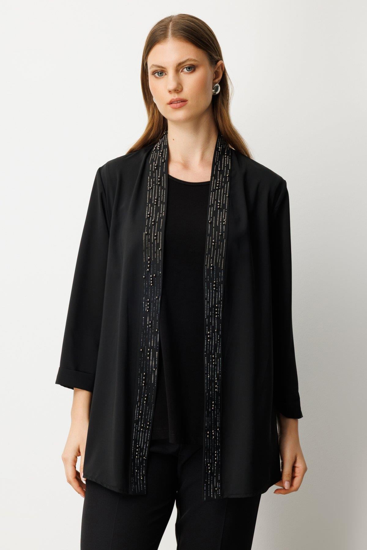 İç Atletli Yakası Taş İşlemeli Büyük Beden Ceket