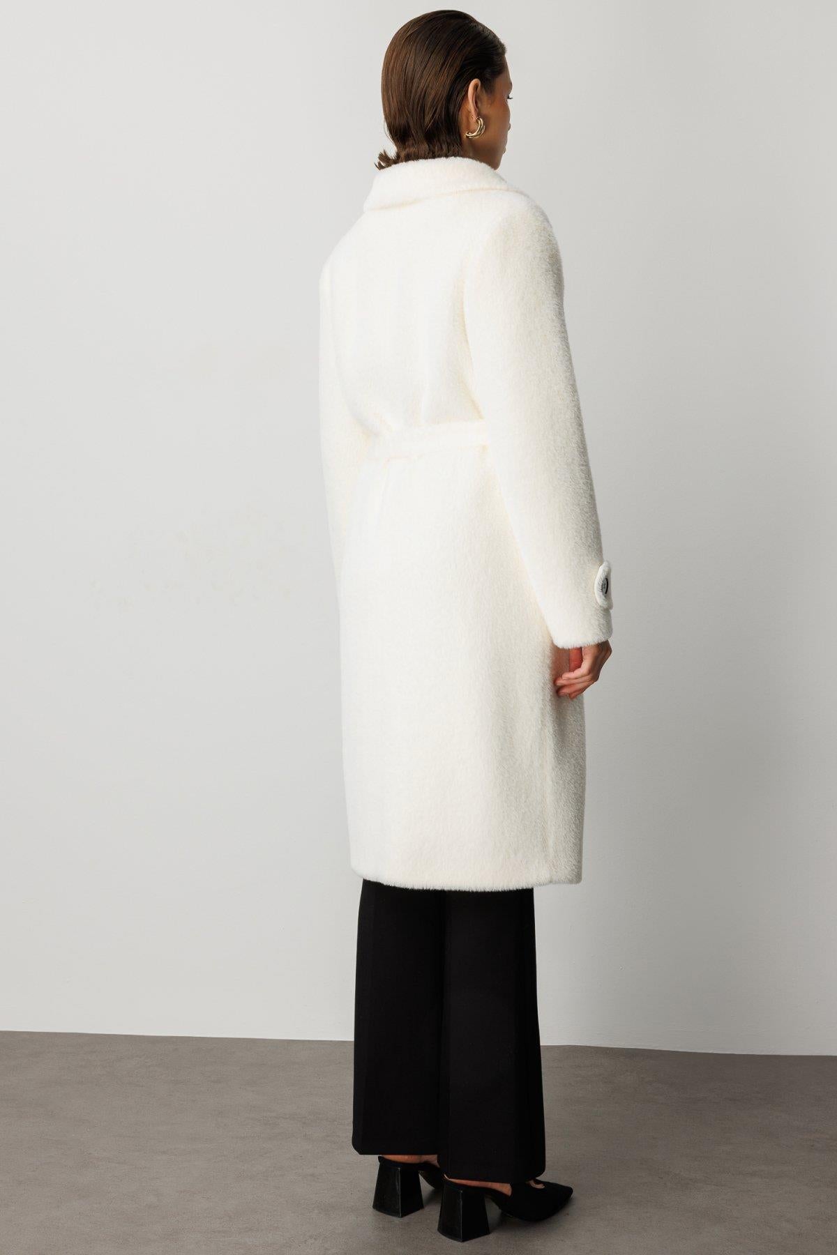 Beli Kuşaklı Peluş Kaban