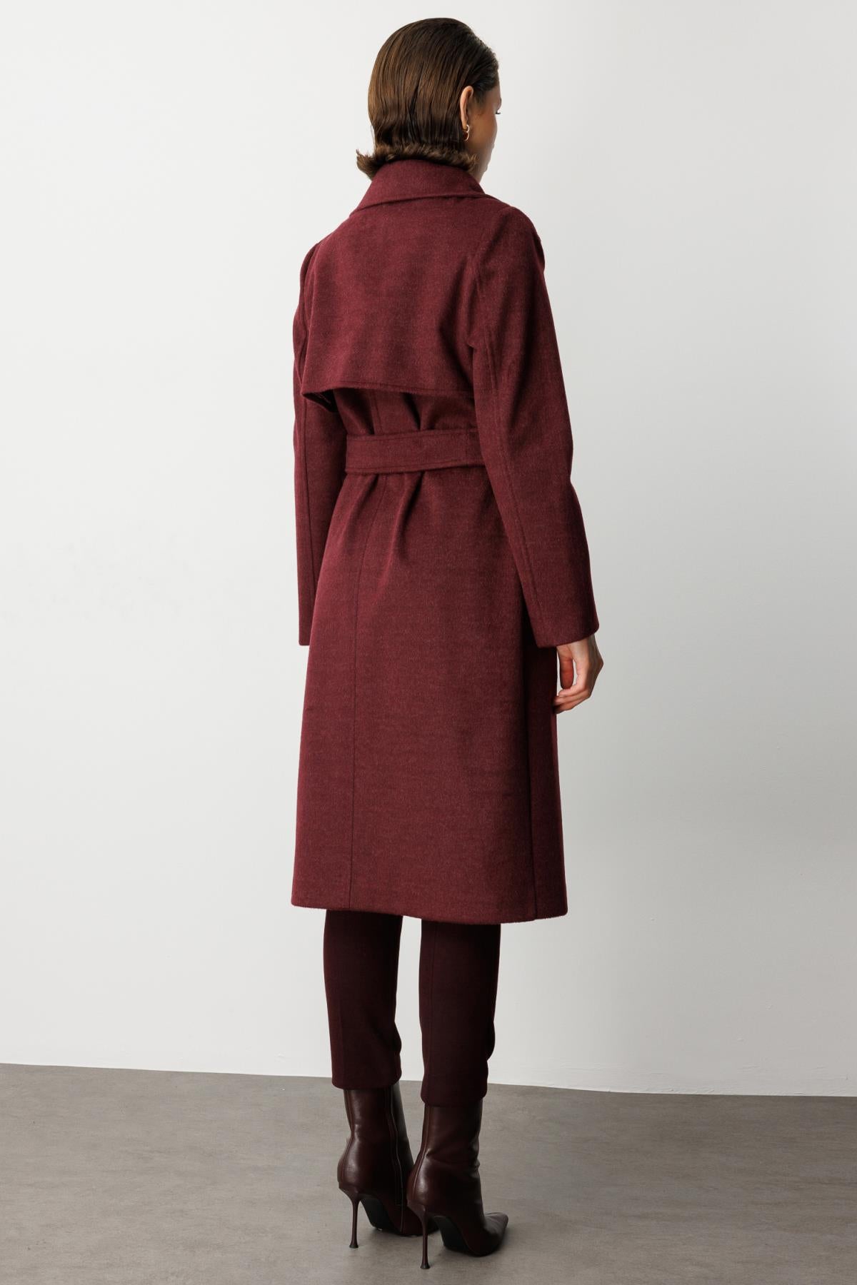 Beli Kuşaklı Kruvaze Kaşe Kaban