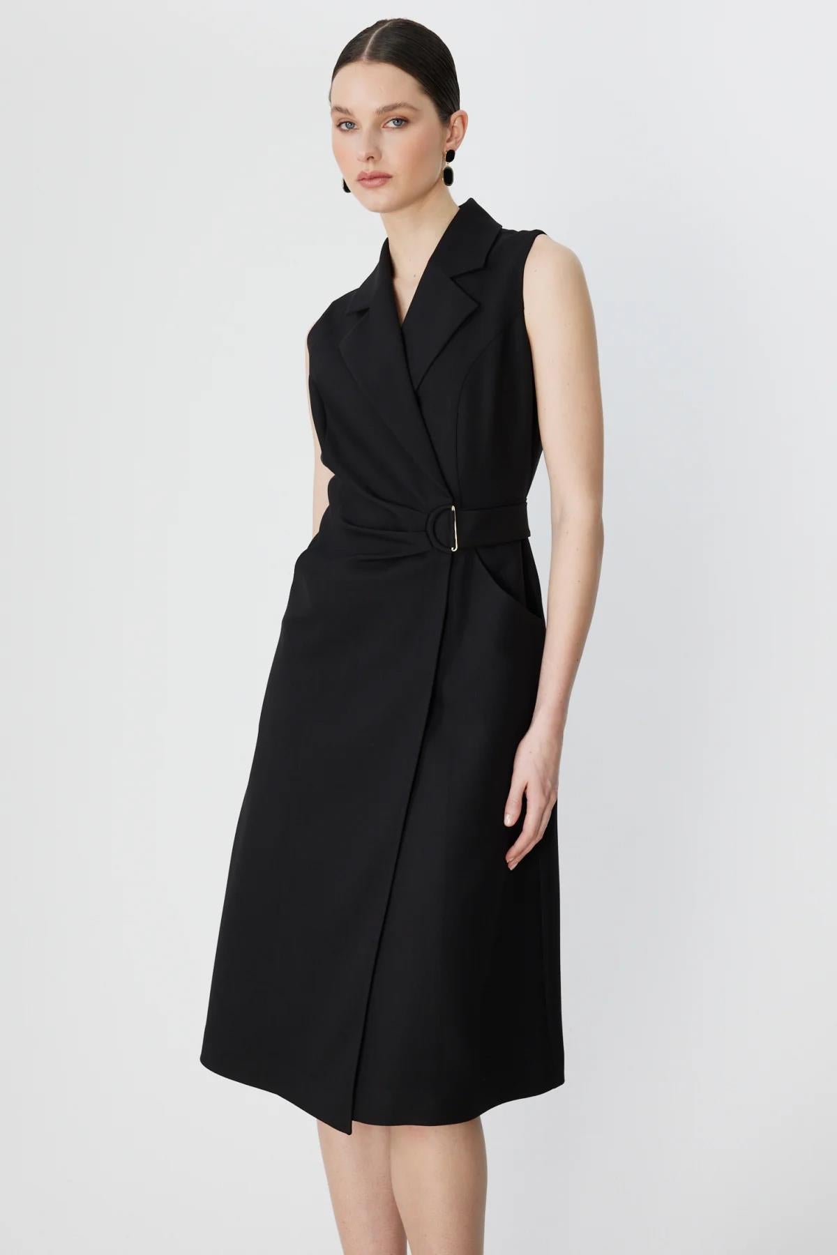 Beli Tokalı Kruvaze Kolsuz Midi Elbise