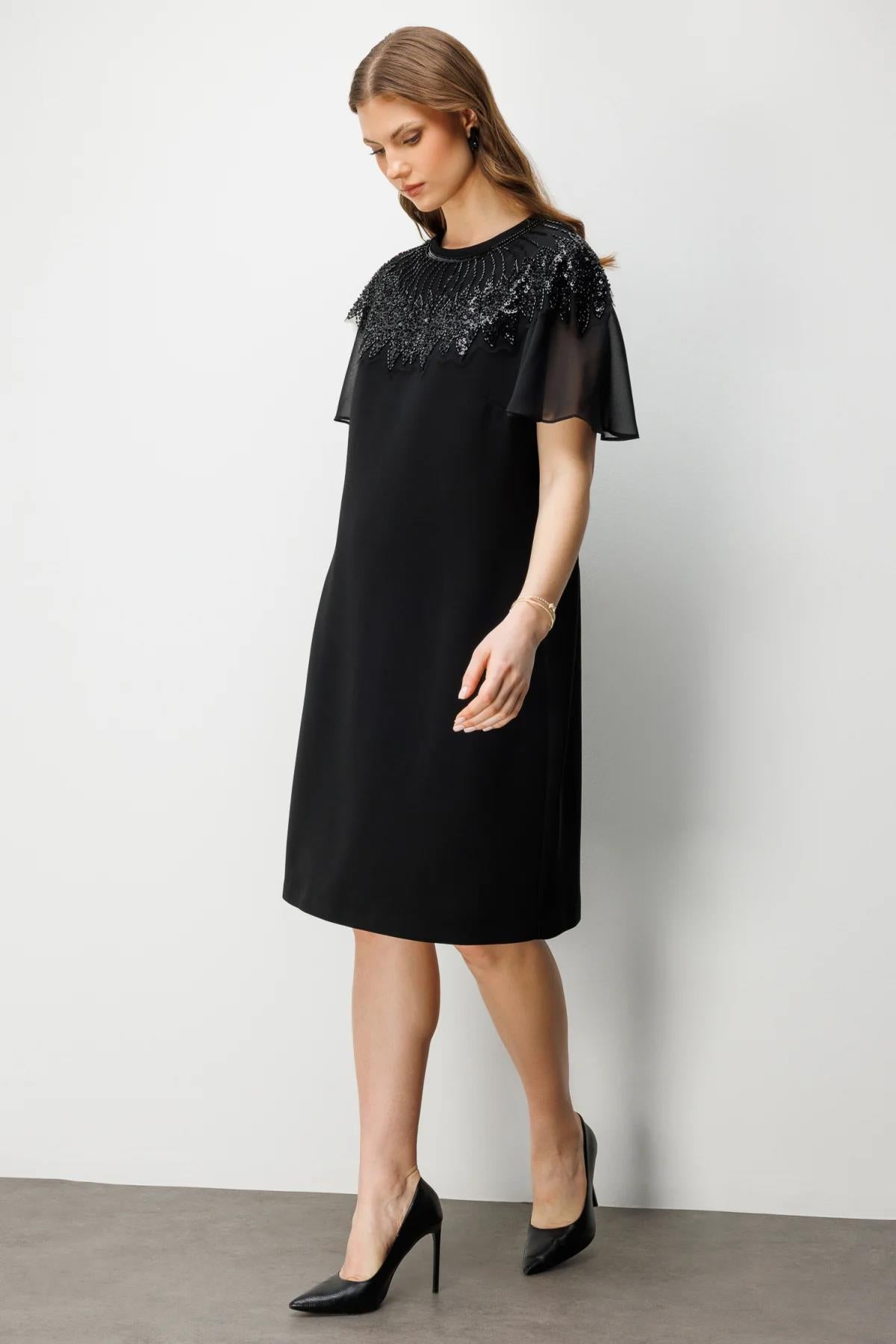 Taş Nakışlı Bolero Görünümlü Kısa Büyük Beden Elbise