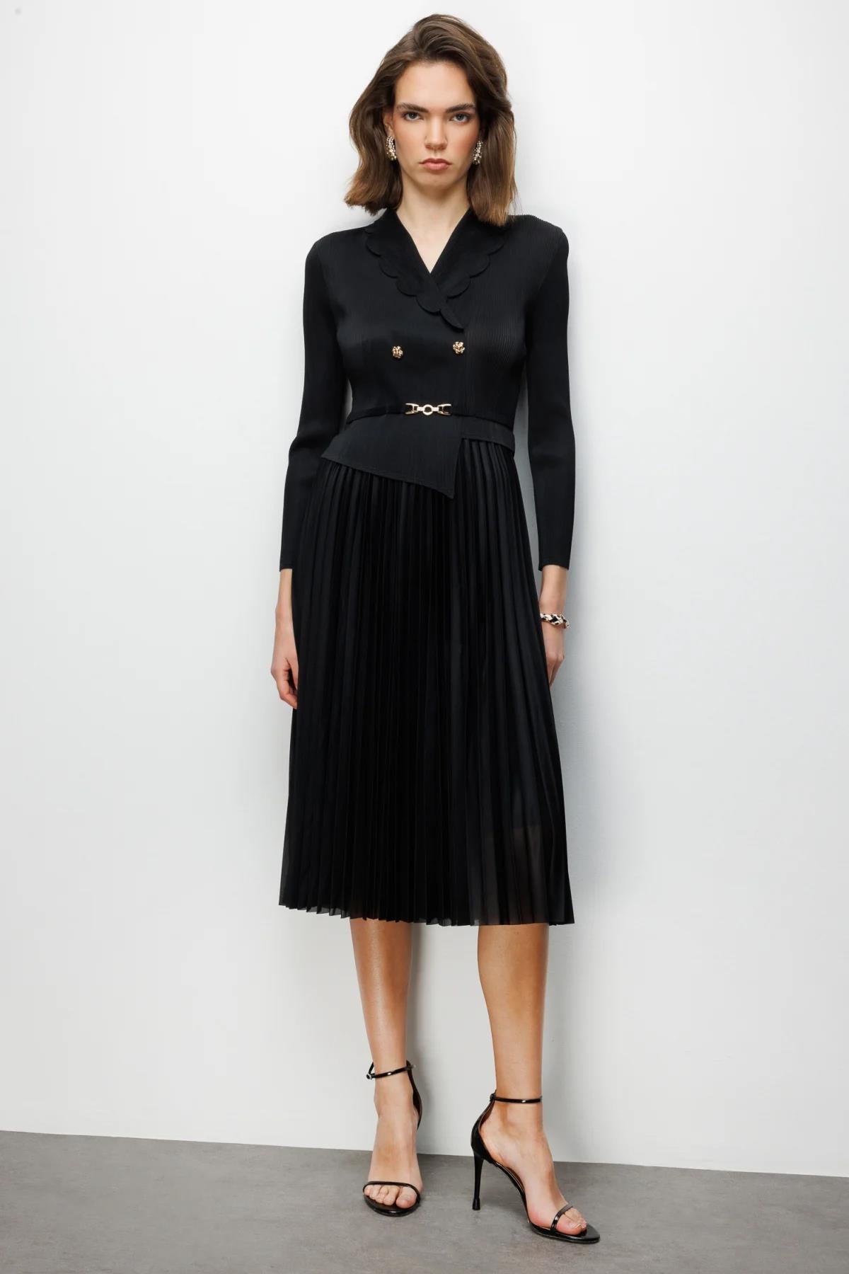 Bebe Yaka Piliseli Midi Elbise