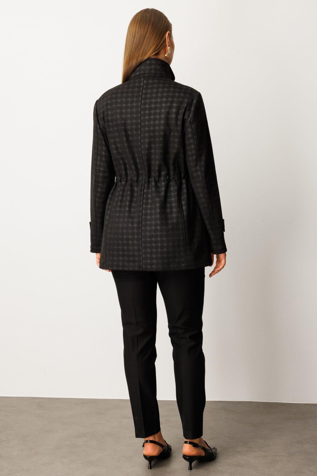 Beli Lastikli Kazayağı Desenli Büyük Beden Kap