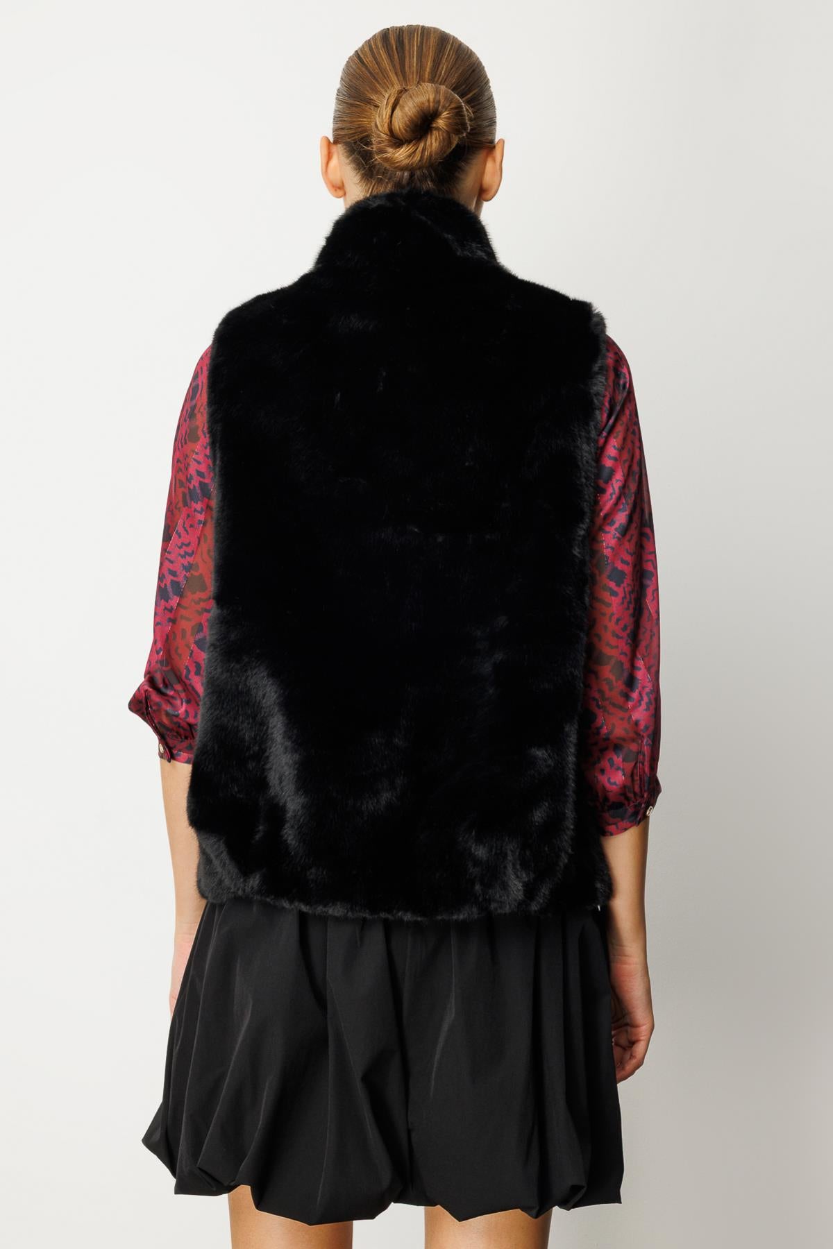 Torba Cepli Ön Çıtçıtlı Peluş Yelek