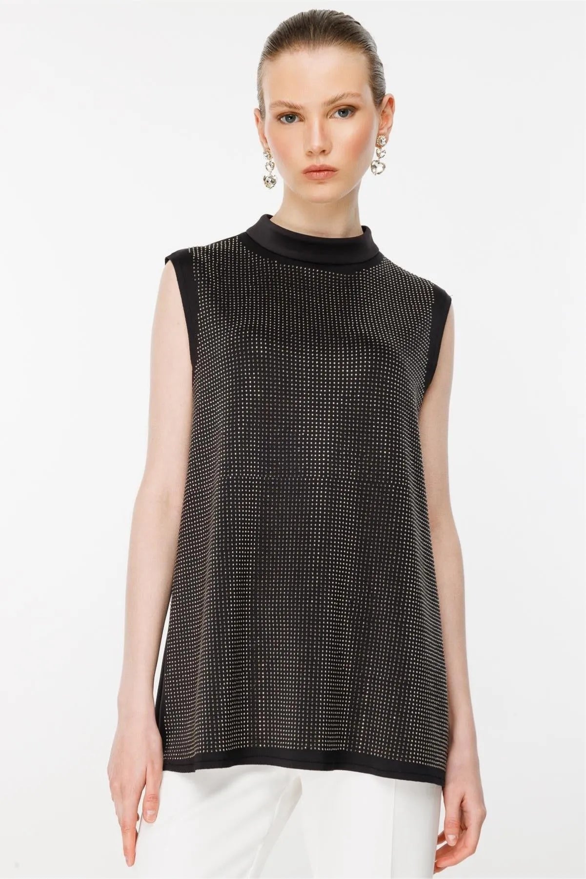 Stone Detailed Sleeveless Tunic