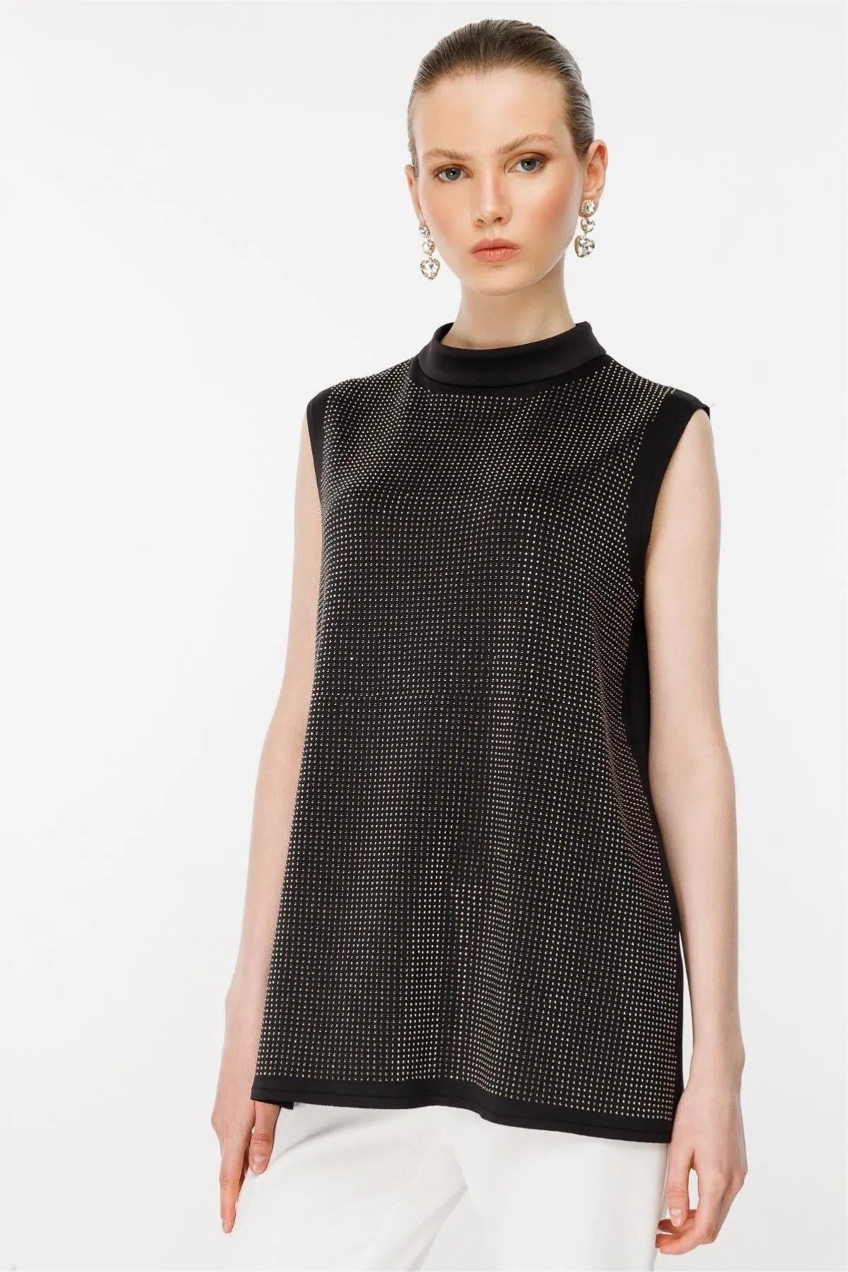 Stone Detailed Sleeveless Tunic