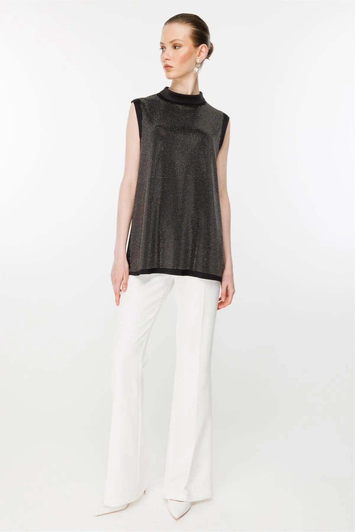 Stone Detailed Sleeveless Tunic