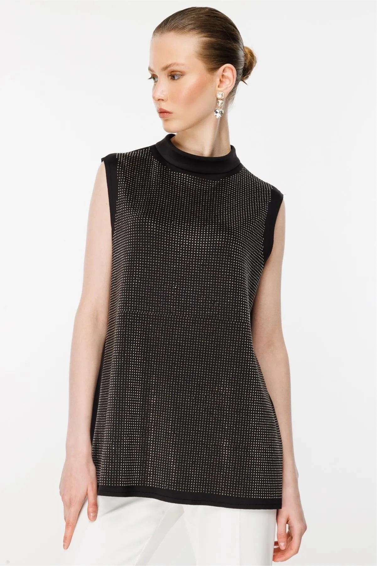 Stone Detailed Sleeveless Tunic
