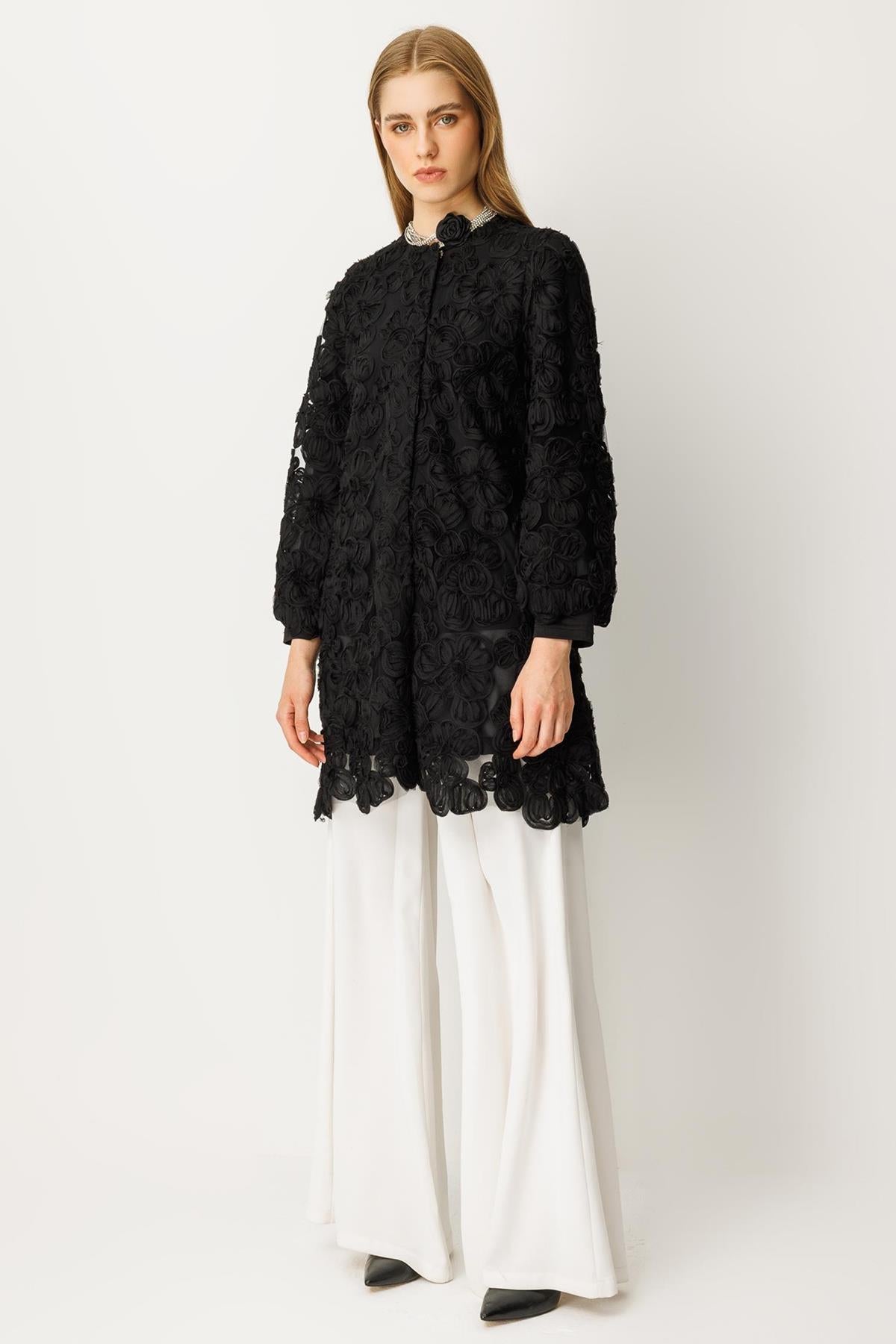 Three-Dimensional Flower Detailed Jacket