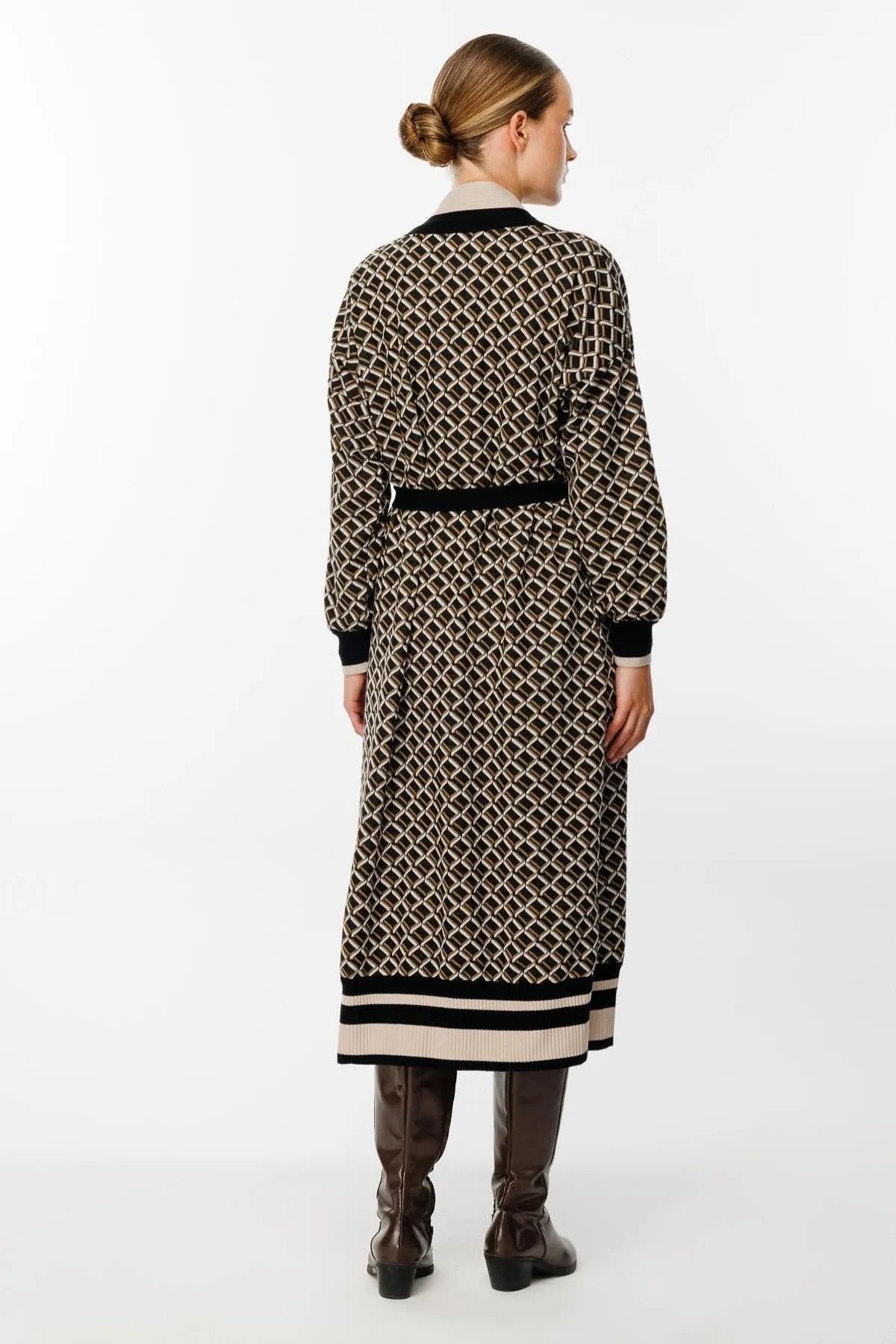 Square Patterned Long Knitted Cardigan