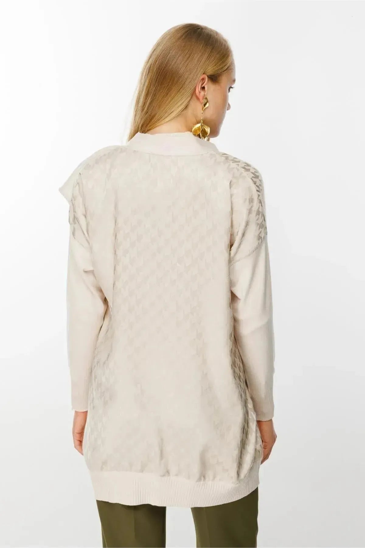 Ruffle Detailed Cardigan