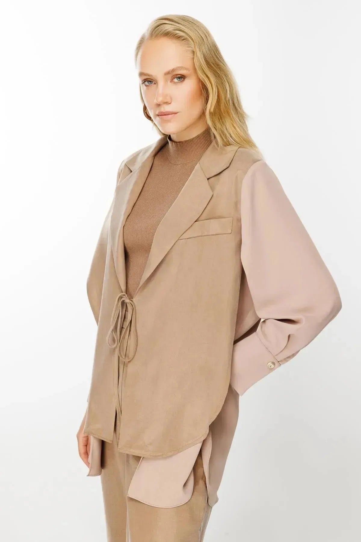 Tied Jacket and Trousers Double Suit