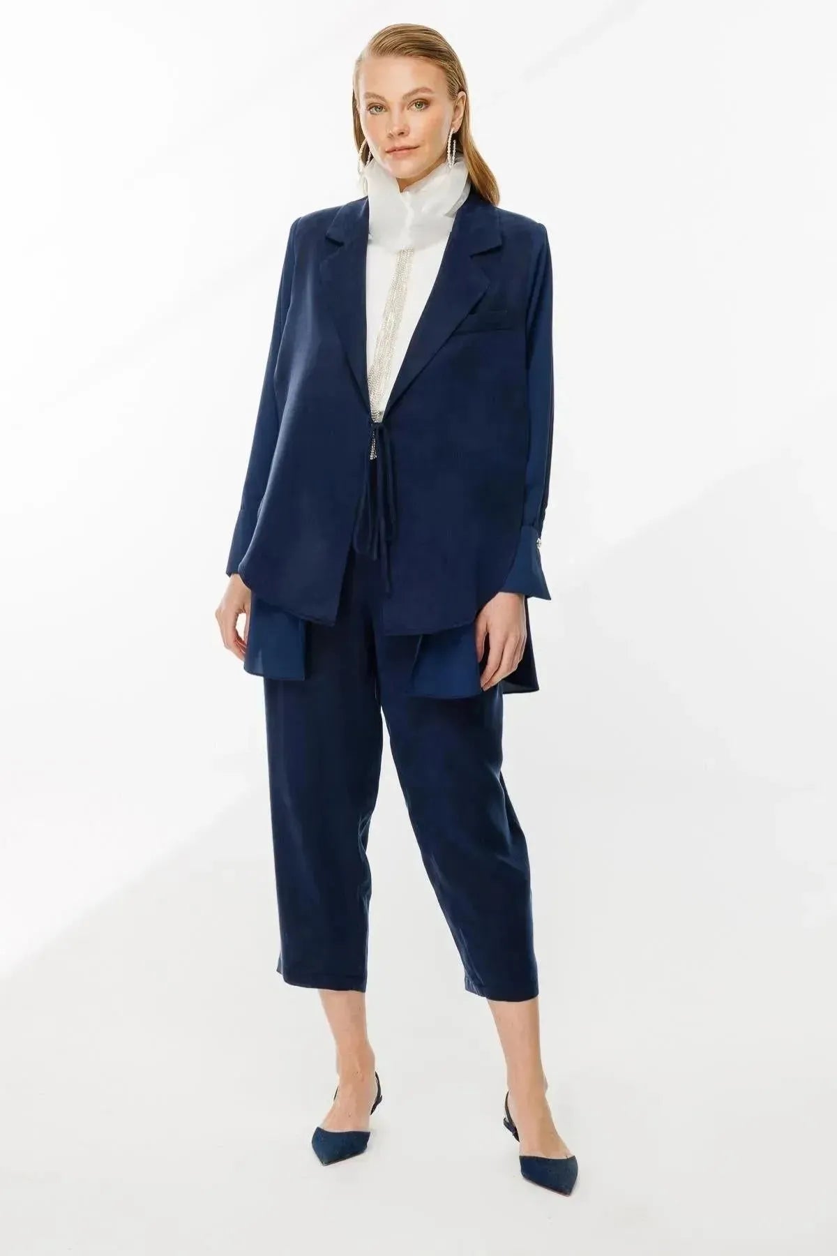 Tied Jacket and Trousers Double Suit