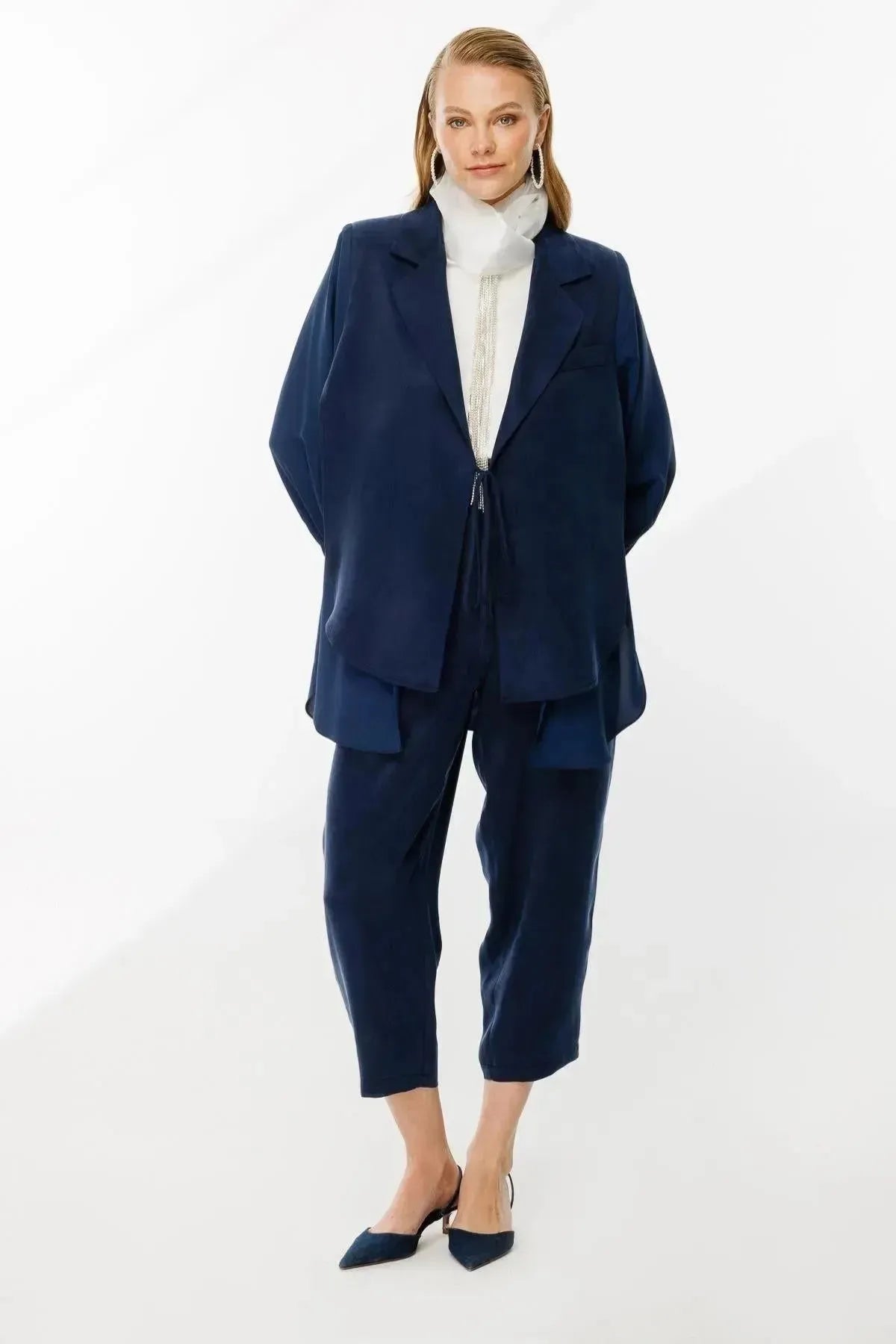 Tied Jacket and Trousers Double Suit