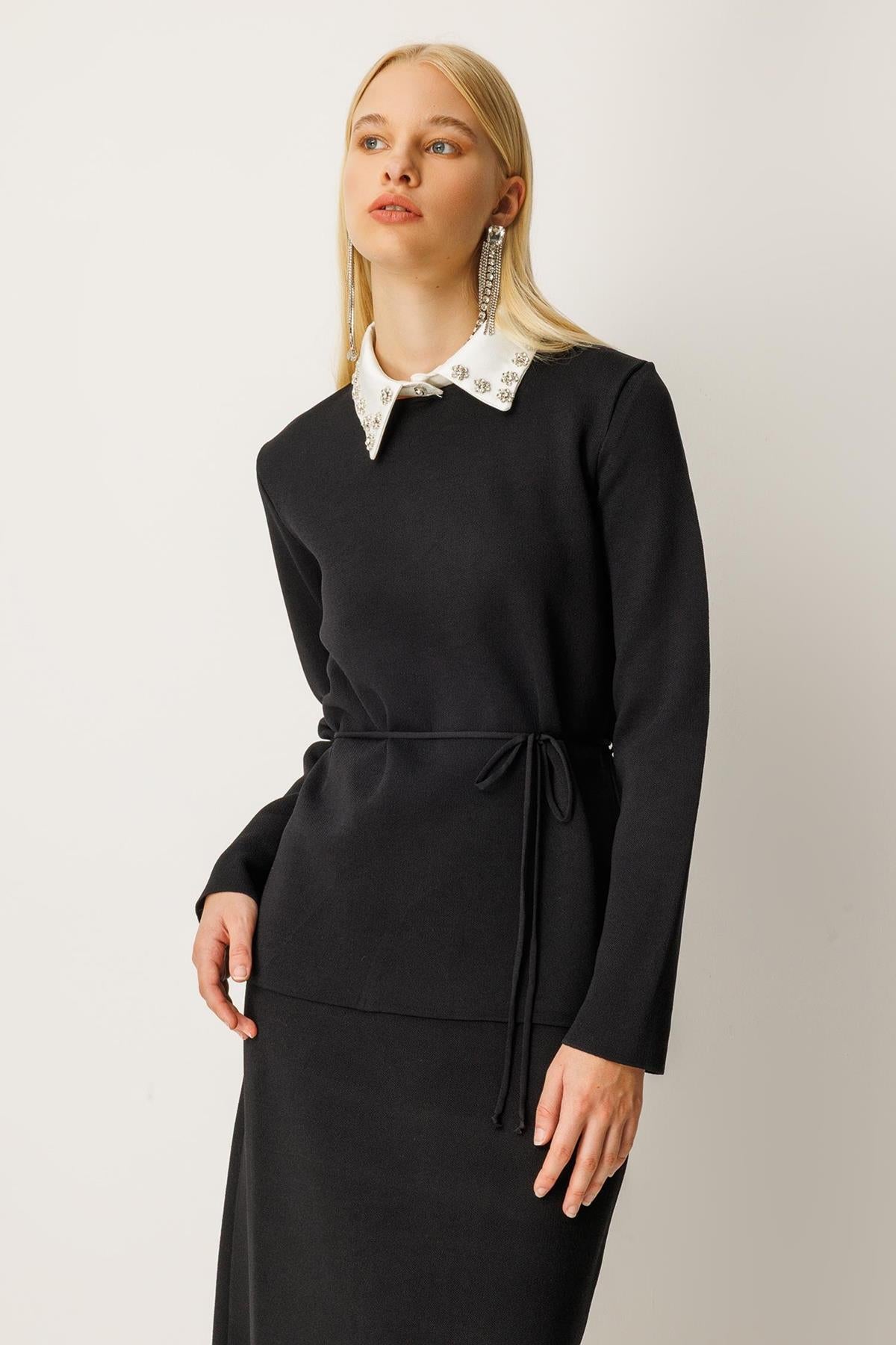 Stone Embroidered Collar and Belted Knitwear Suit