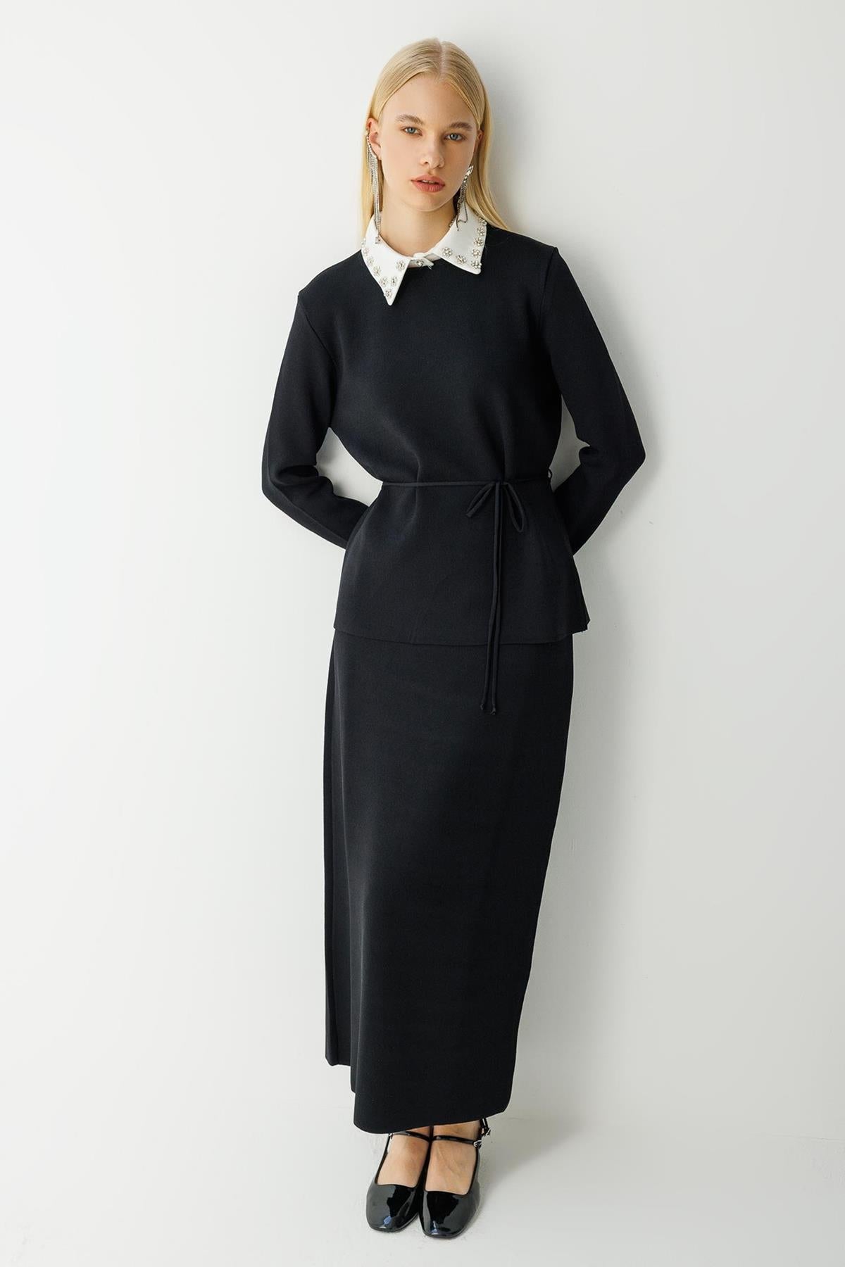 Stone Embroidered Collar and Belted Knitwear Suit