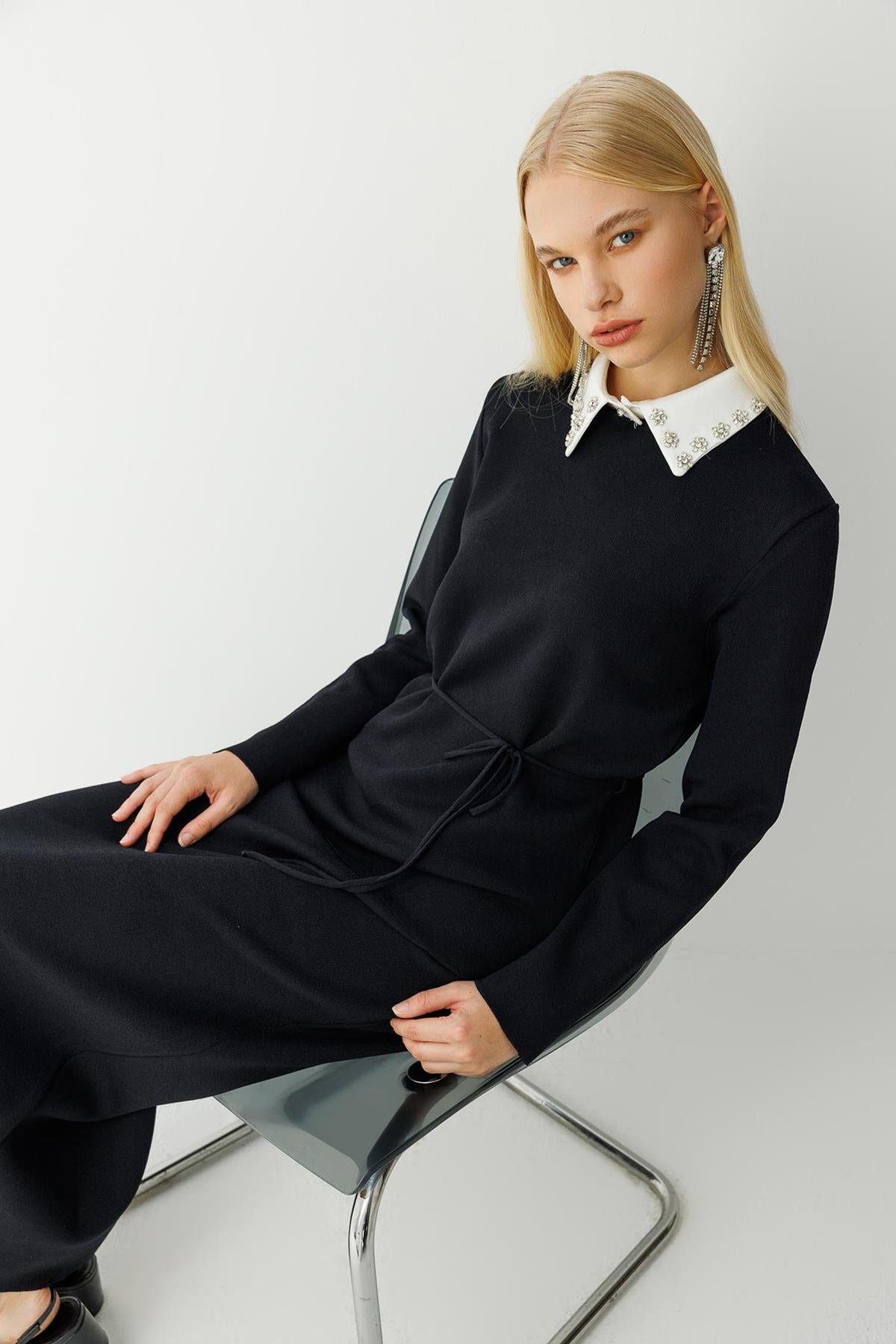 Stone Embroidered Collar and Belted Knitwear Suit