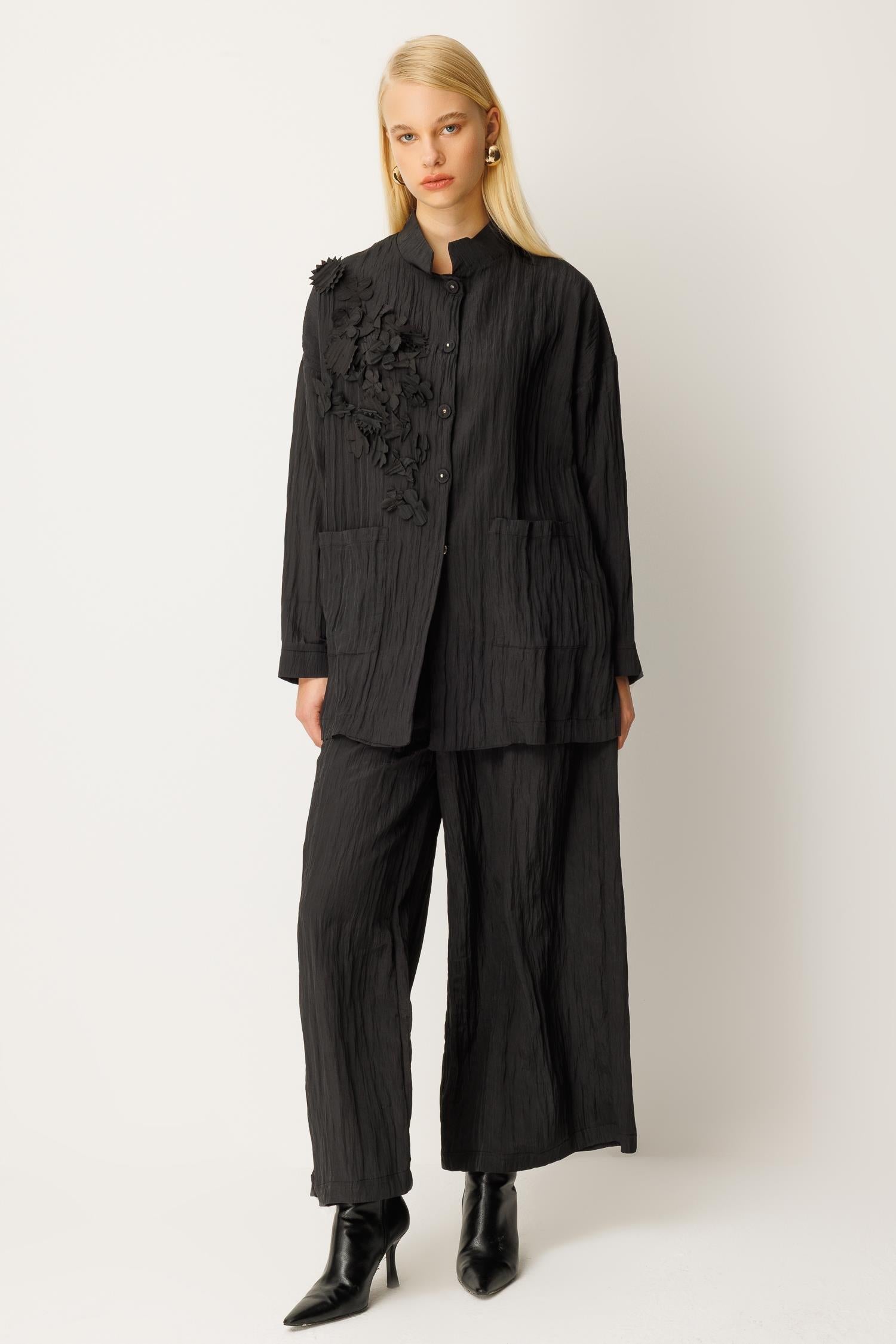 Three-Dimensional Flower Detailed Tunic Trouser Set