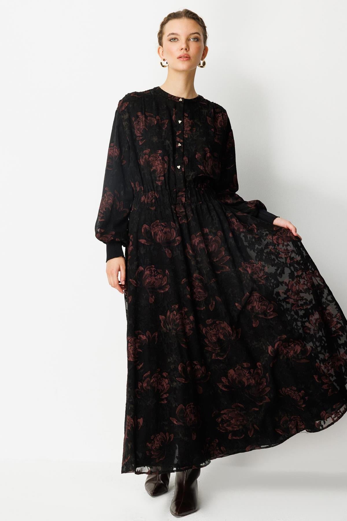 Astarlı Desenli Şifon Elbise